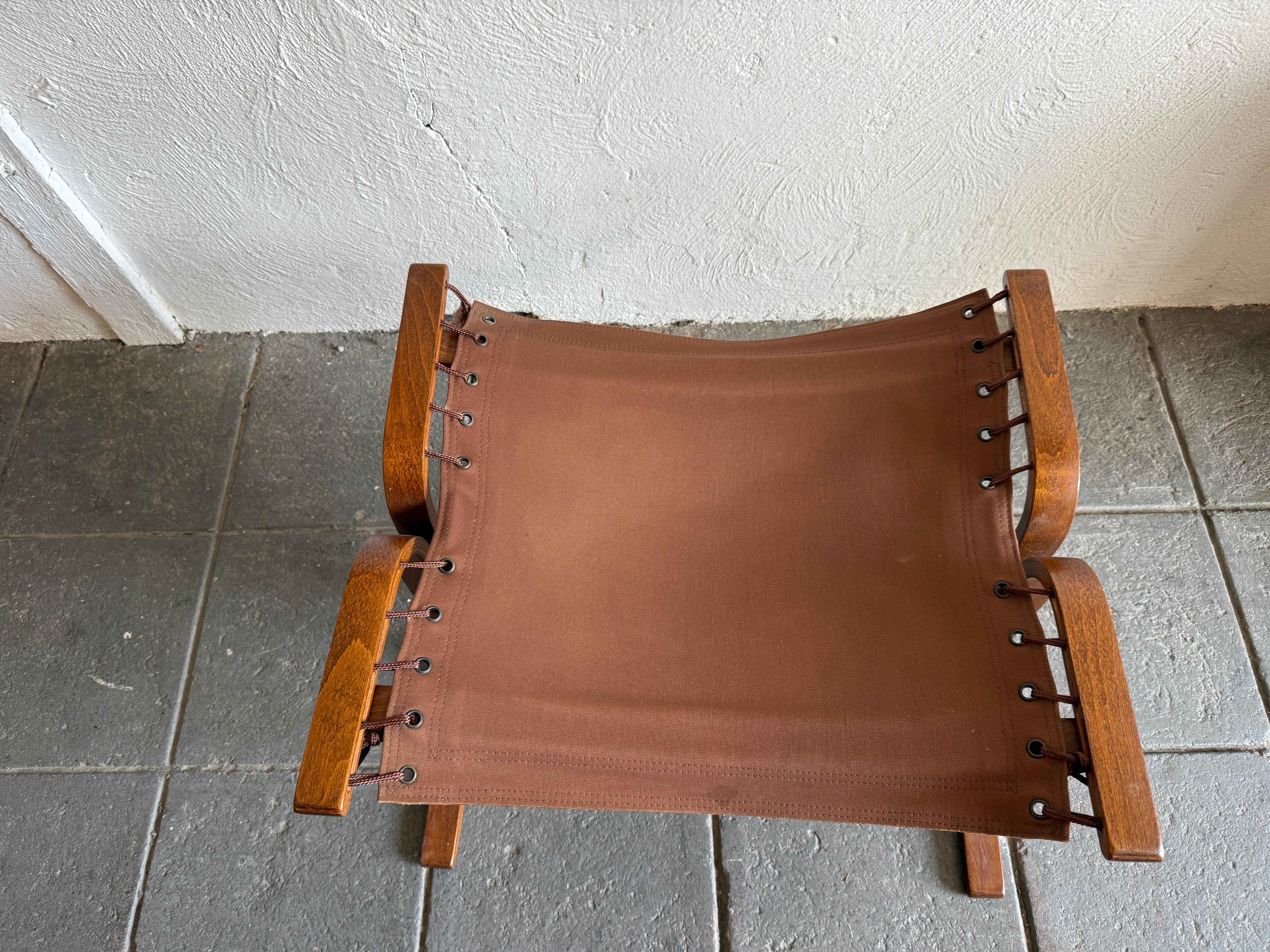 Norwegian Mid century modern leather siesta ottoman by westnofa norway For Sale