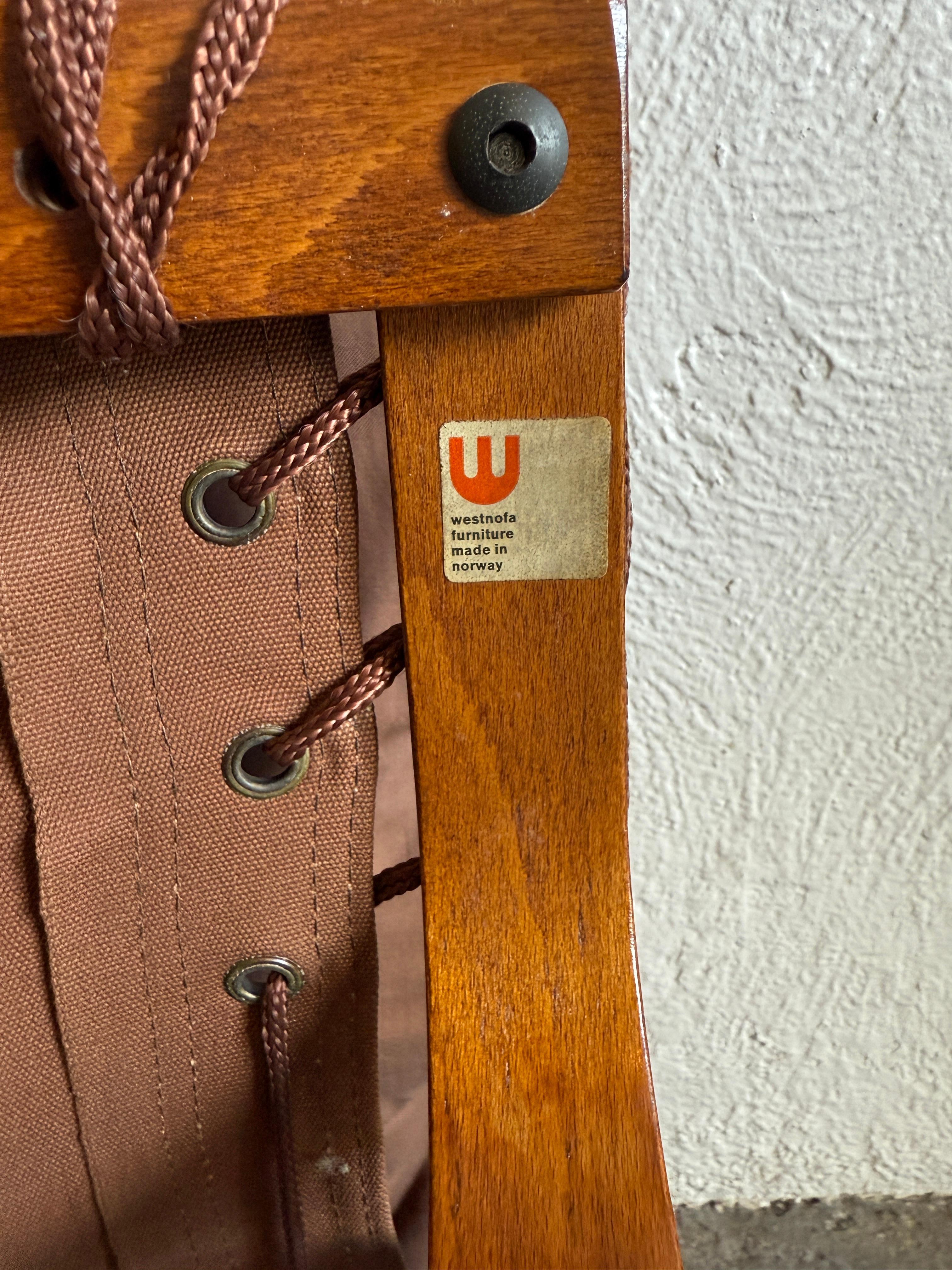 Leather Mid century modern leather siesta ottoman by westnofa norway For Sale
