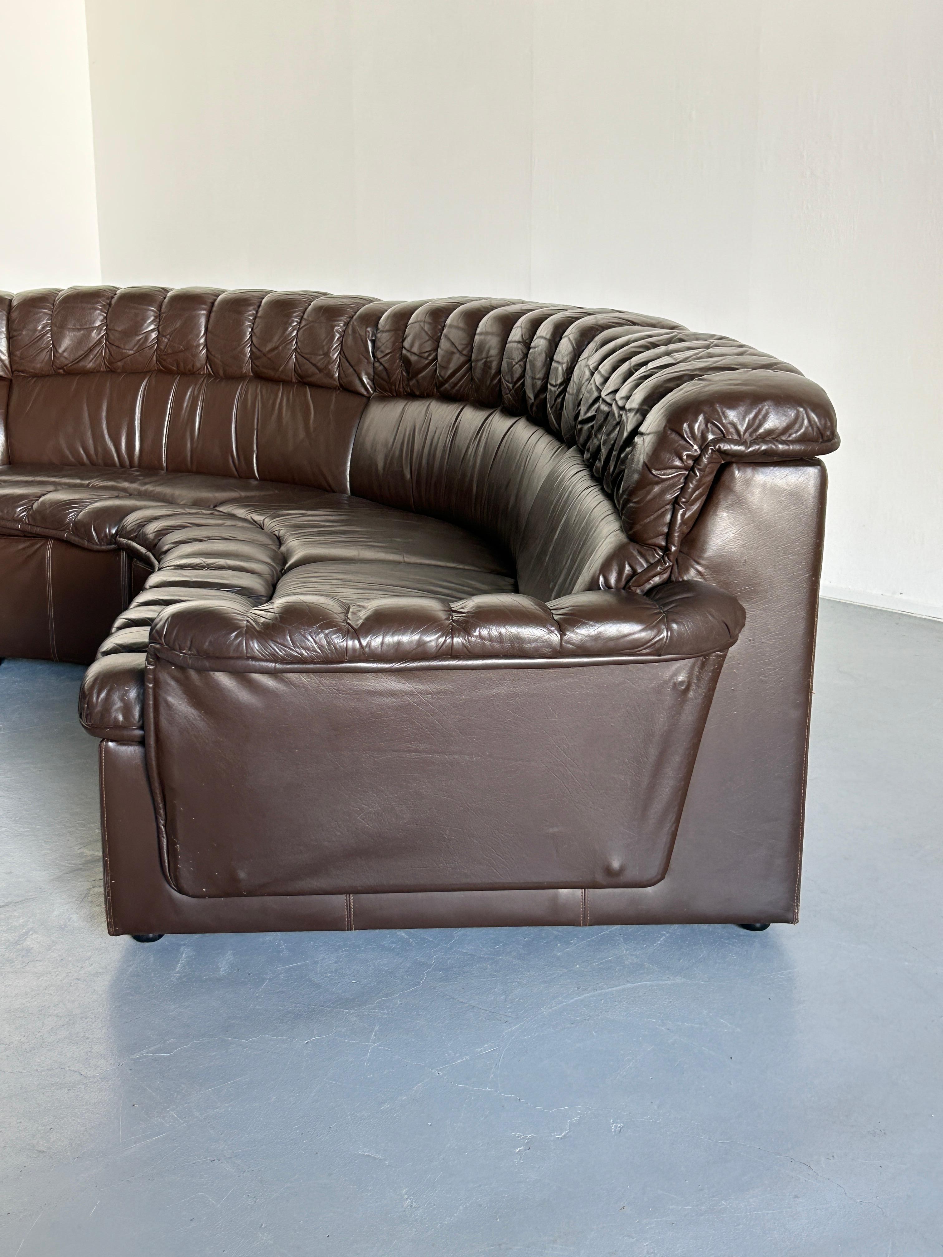 Mid-Century-Modern Leather Snake Sofa in style of De Sede DS-600 Non-Stop, 1970s For Sale 4