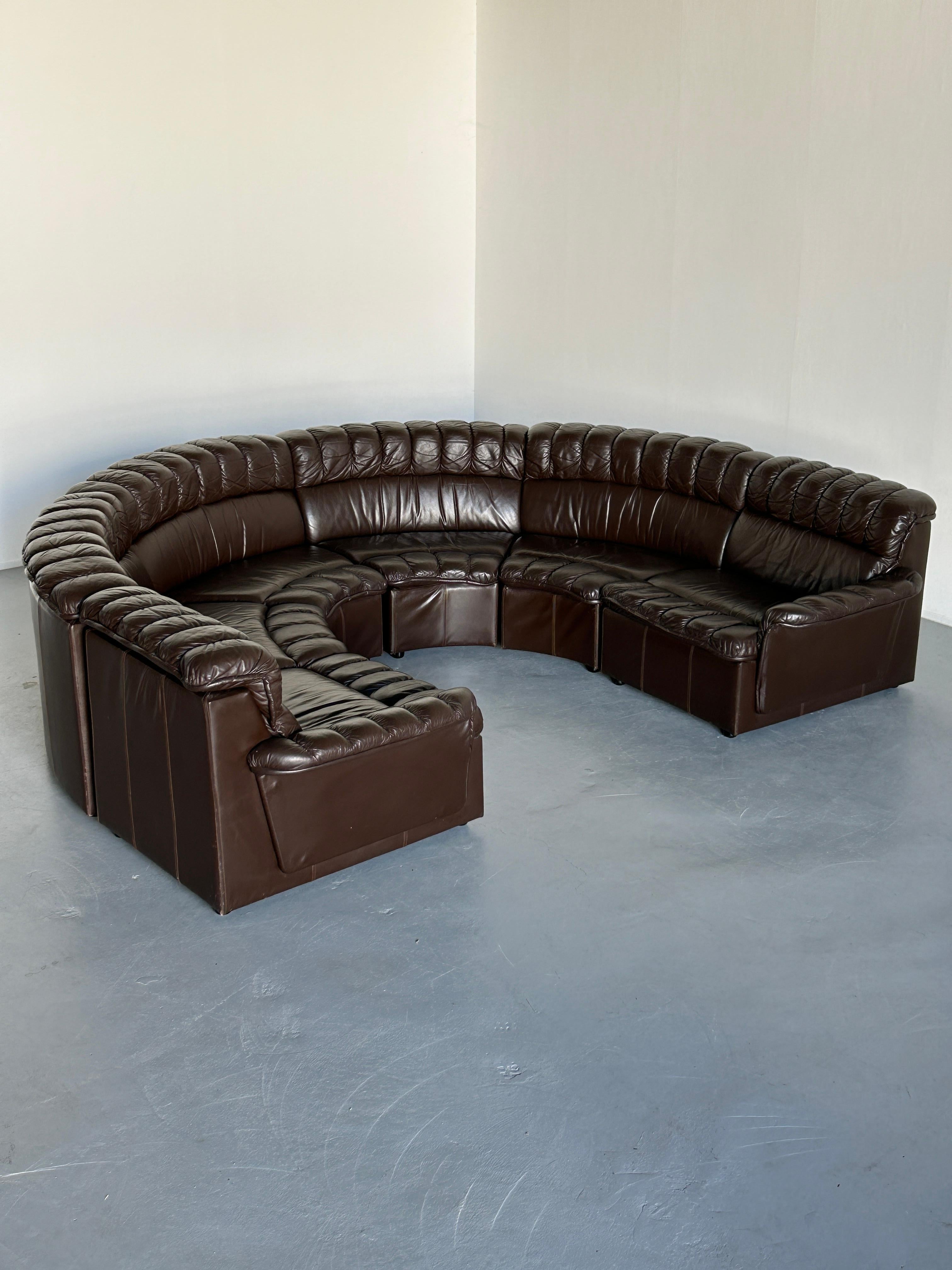 Mid-Century-Modern Leather Snake Sofa in style of De Sede DS-600 Non-Stop, 1970s For Sale 2