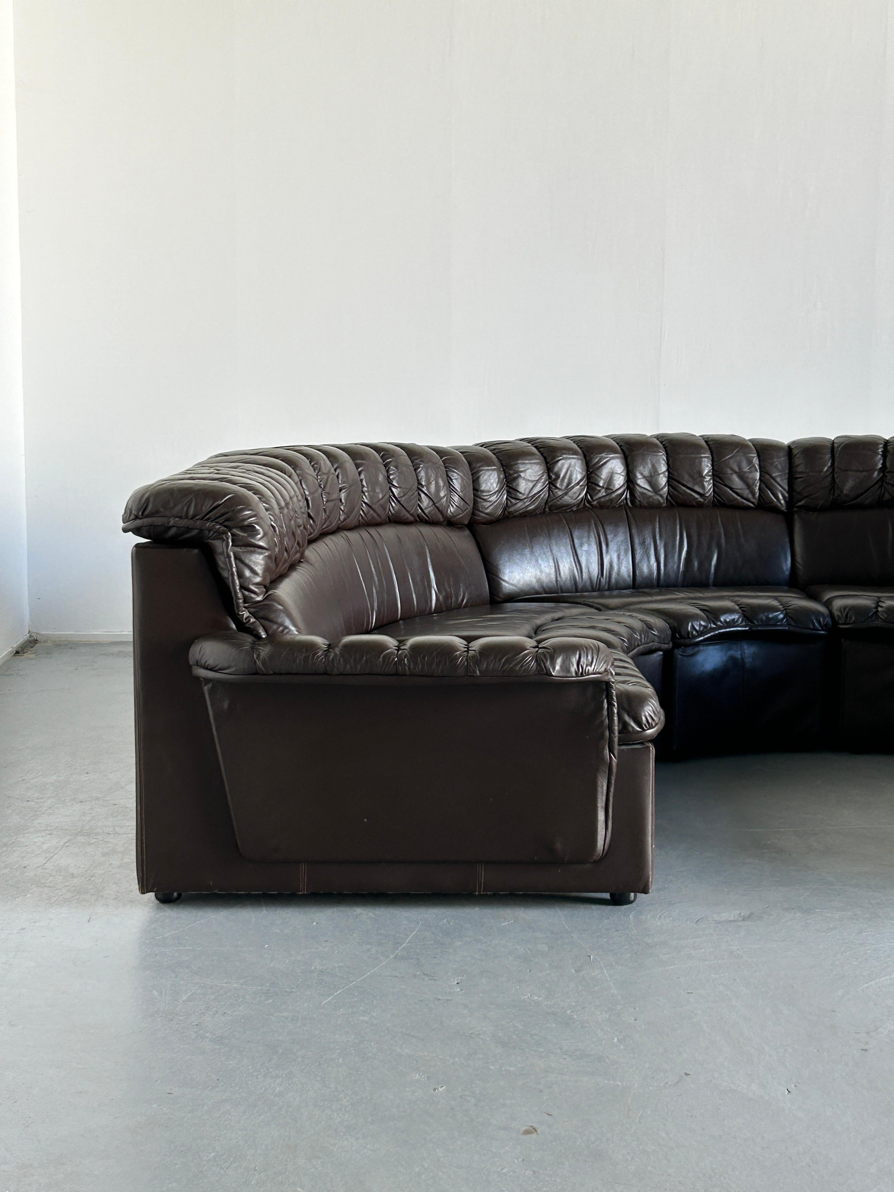 Mid-Century-Modern Leather Snake Sofa in style of De Sede DS-600 Non-Stop, 1970s For Sale 3
