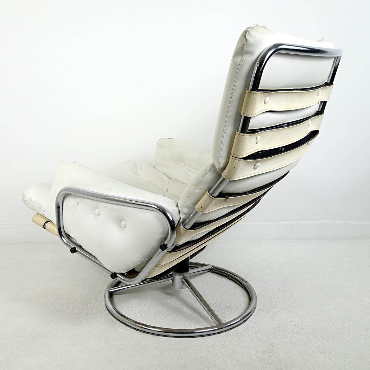 Mid-20th Century Mid-Century Modern Leather Swivel Chair Tanabe by Martin Visser for 't Spectrum