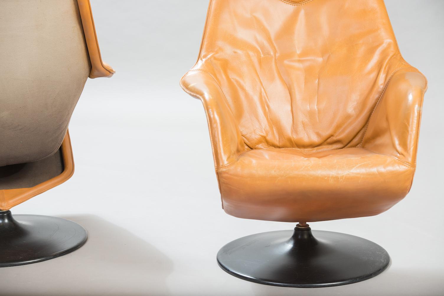 Lacquered Mid-Century Modern Leather Swivel Lounge Chairs, One Pair