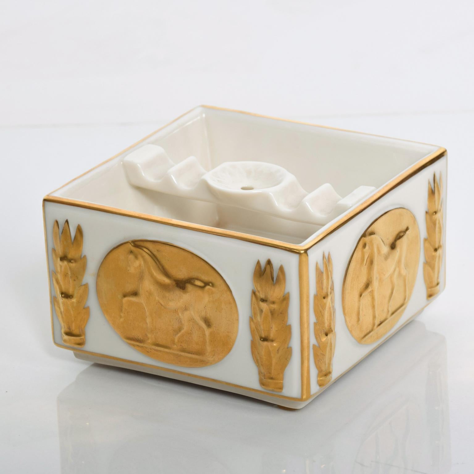 American Mid-Century Modern Lenox Golden Stallion Ashtray Designer's Collection 24k Gold