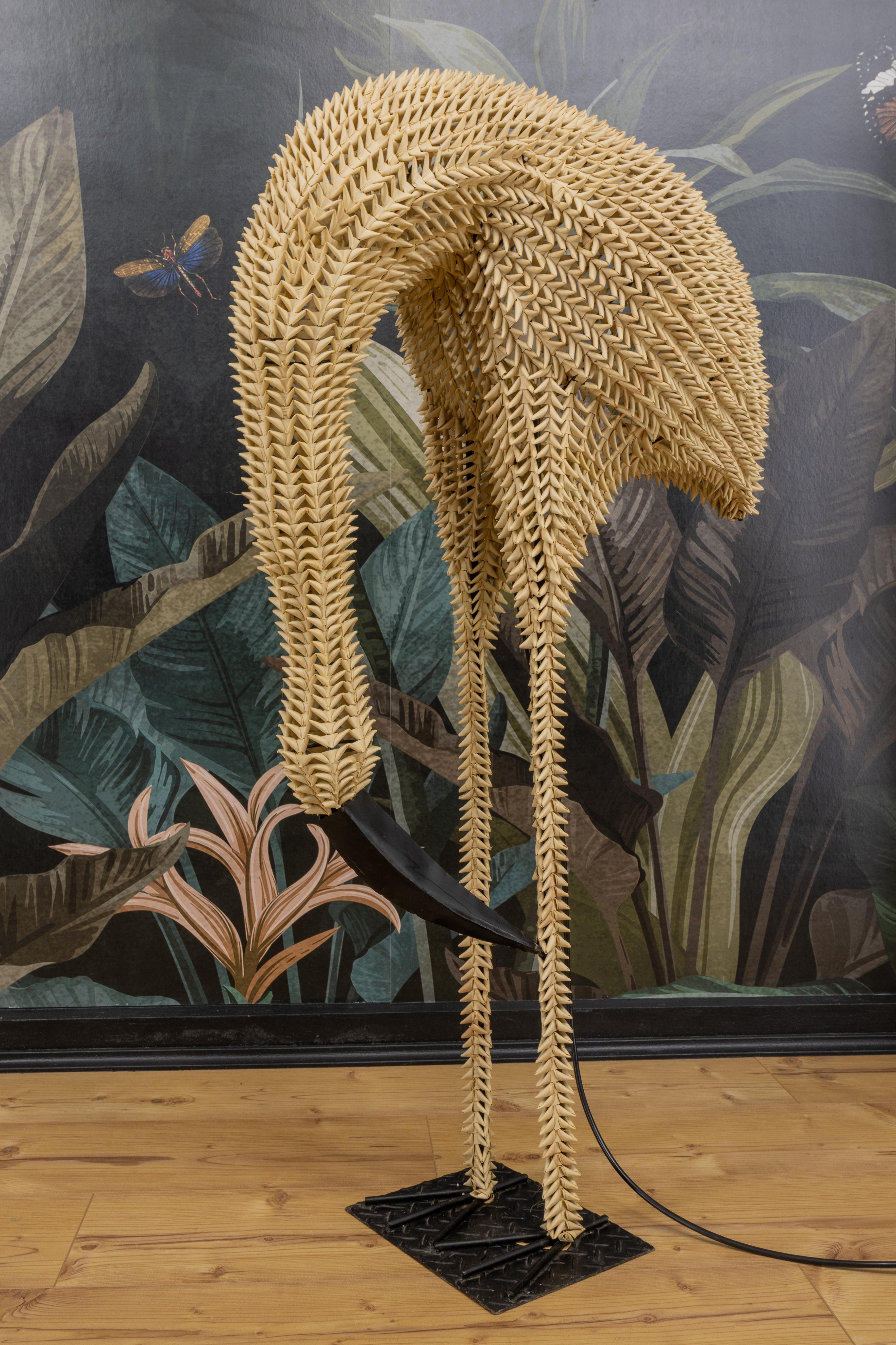 Lampada da terra a forma di uccello in rattan della metà del secolo scorso, 1960, europea in vendita 5