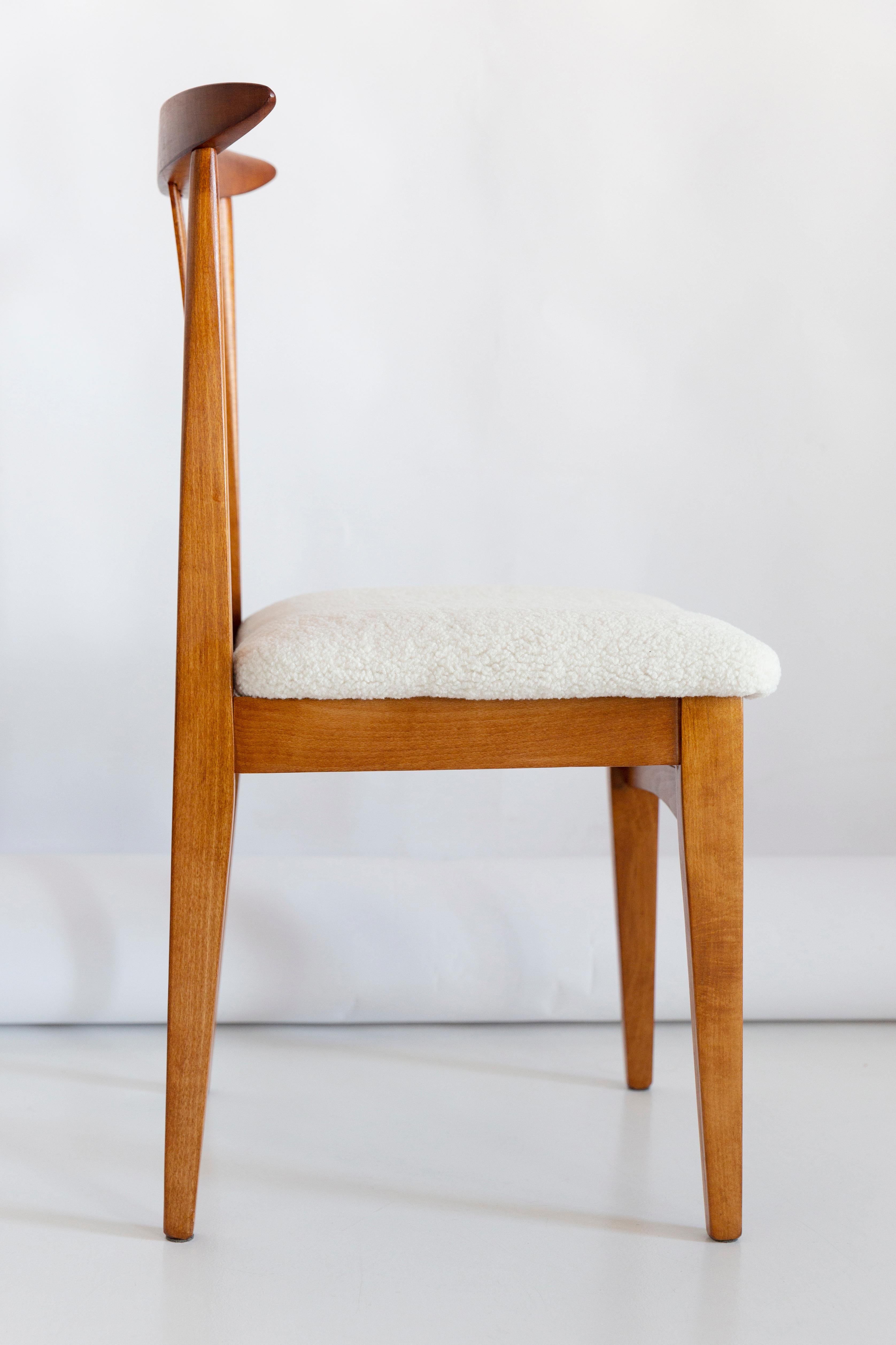 20th Century Mid-Century Modern Light Boucle Chair, Designed by M. Zielinski, Europe, 1960s For Sale