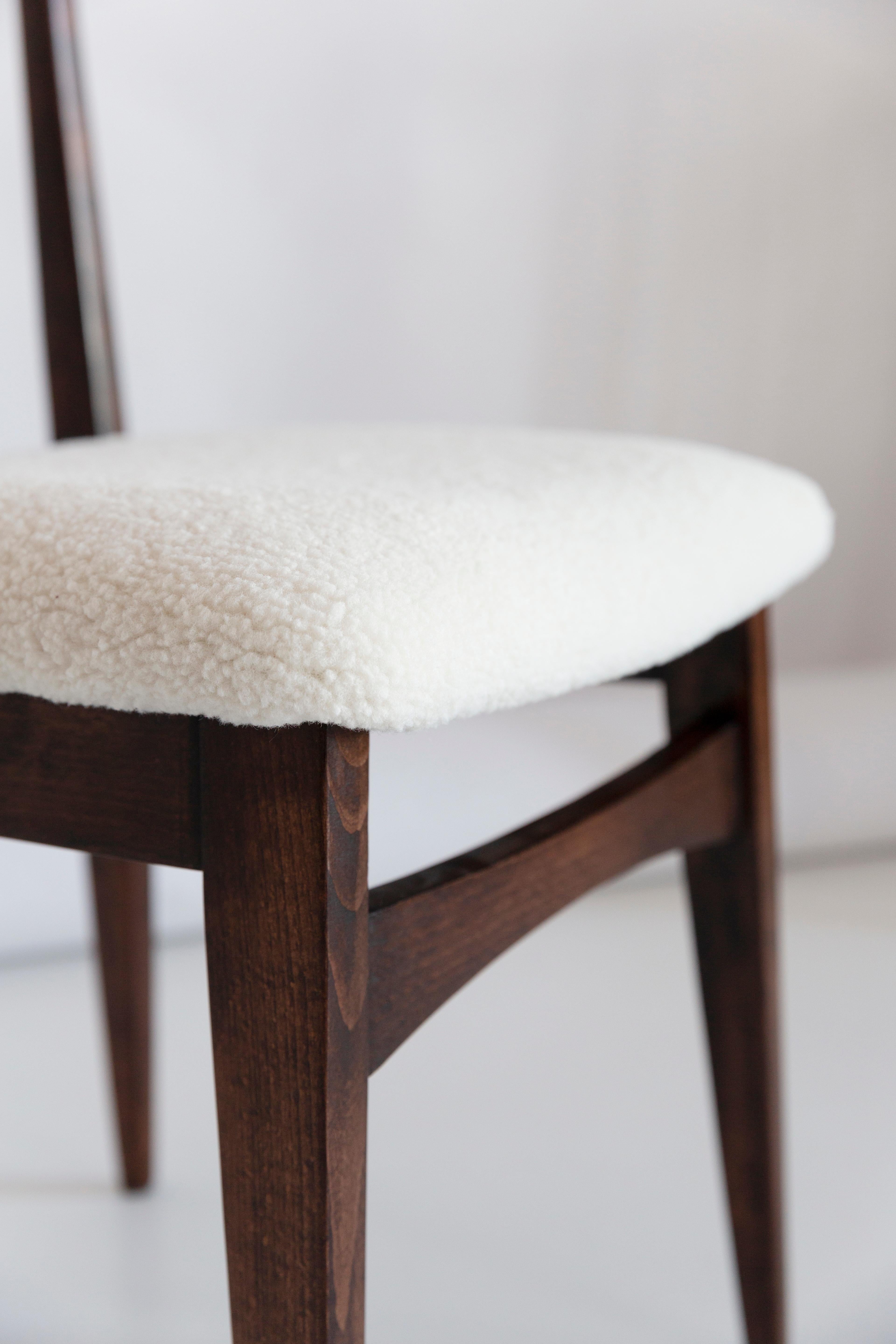 Mid-Century Modern Light Boucle Chair, Designed by M. Zielinski, Europe, 1960s For Sale 1