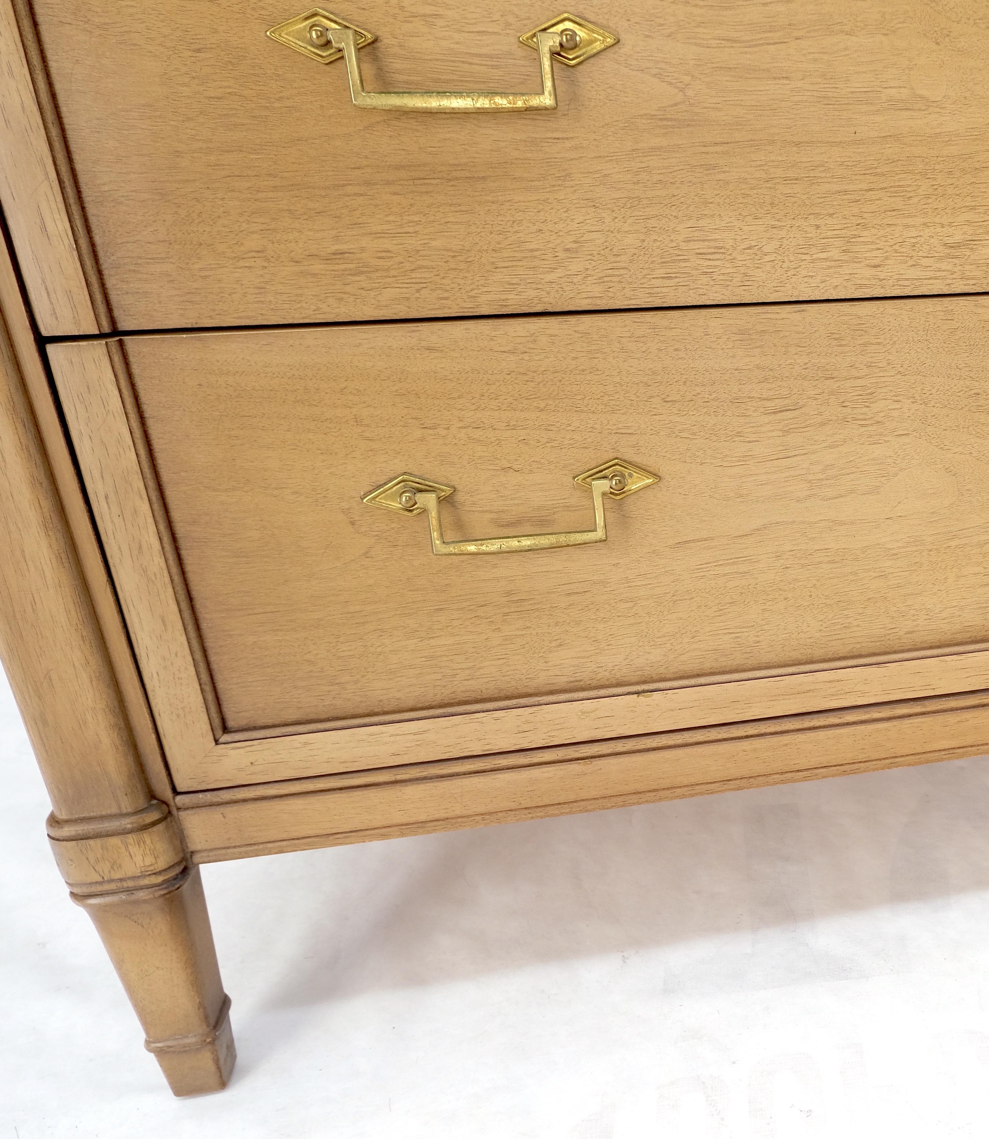 Mid-Century Modern Light Pickled Walnut Brass Pulls 5 Drawers Chest Dresser Mint For Sale 8