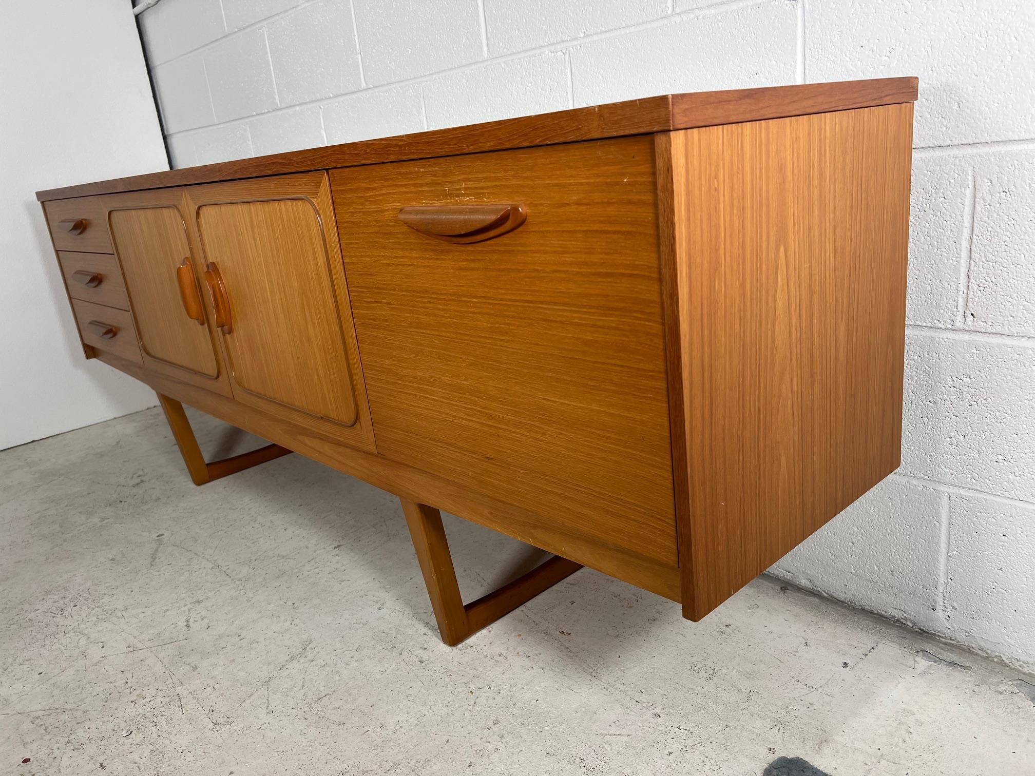 Mid Century  Modern Light Wood Credenza By Stateroom Made in England 3