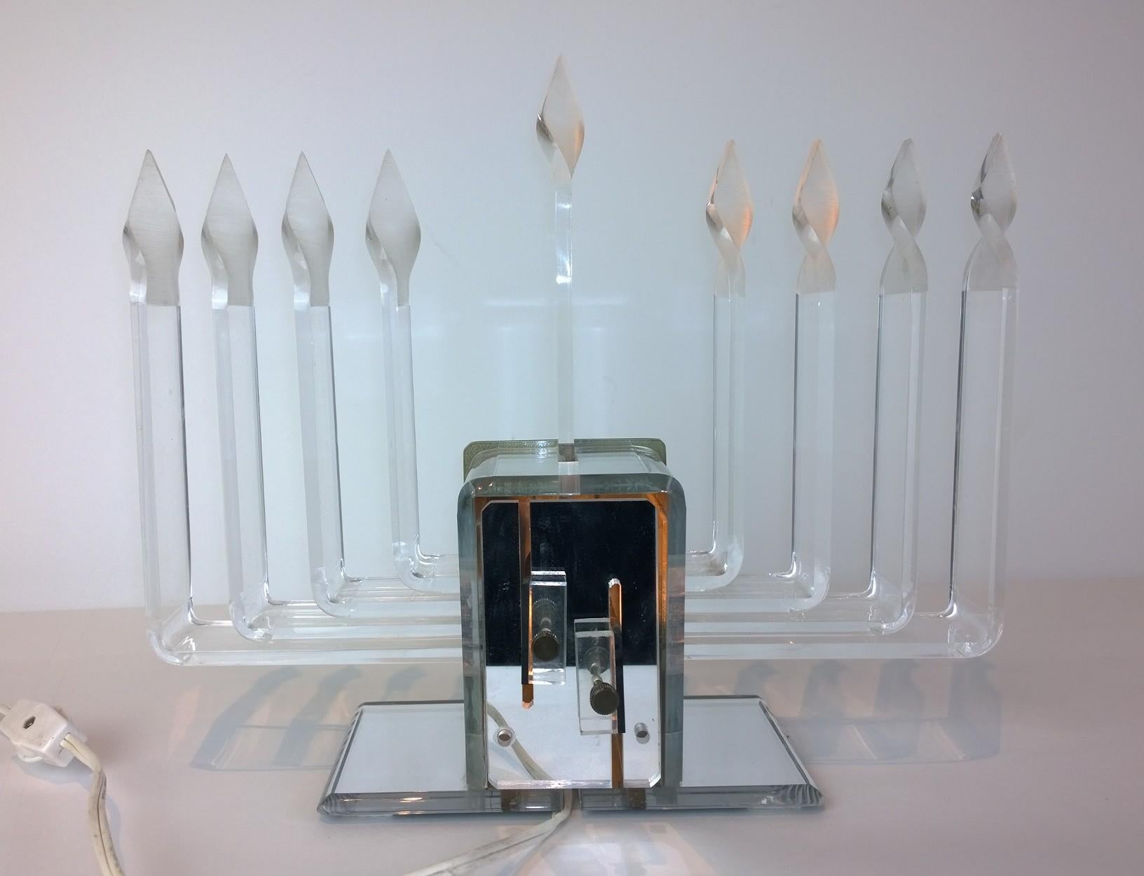Adjustable Candelabra Lighting Lucite and Mirror Menorah with Lit Star of David In Good Condition For Sale In Houston, TX