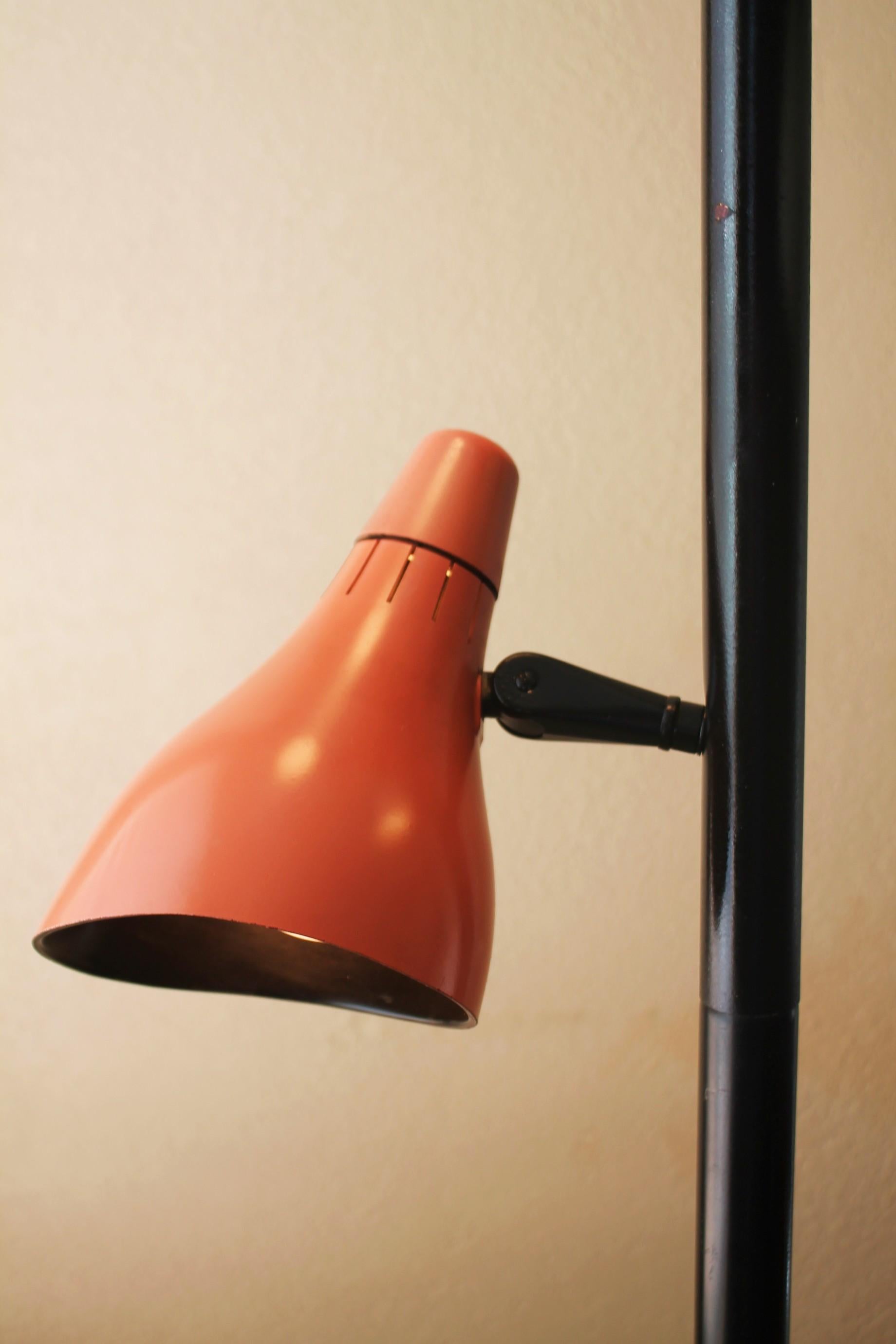 20th Century Mid Century Modern Lightolier 3 Shade Tension Pole Lamp Gerald Thurston 1950s For Sale