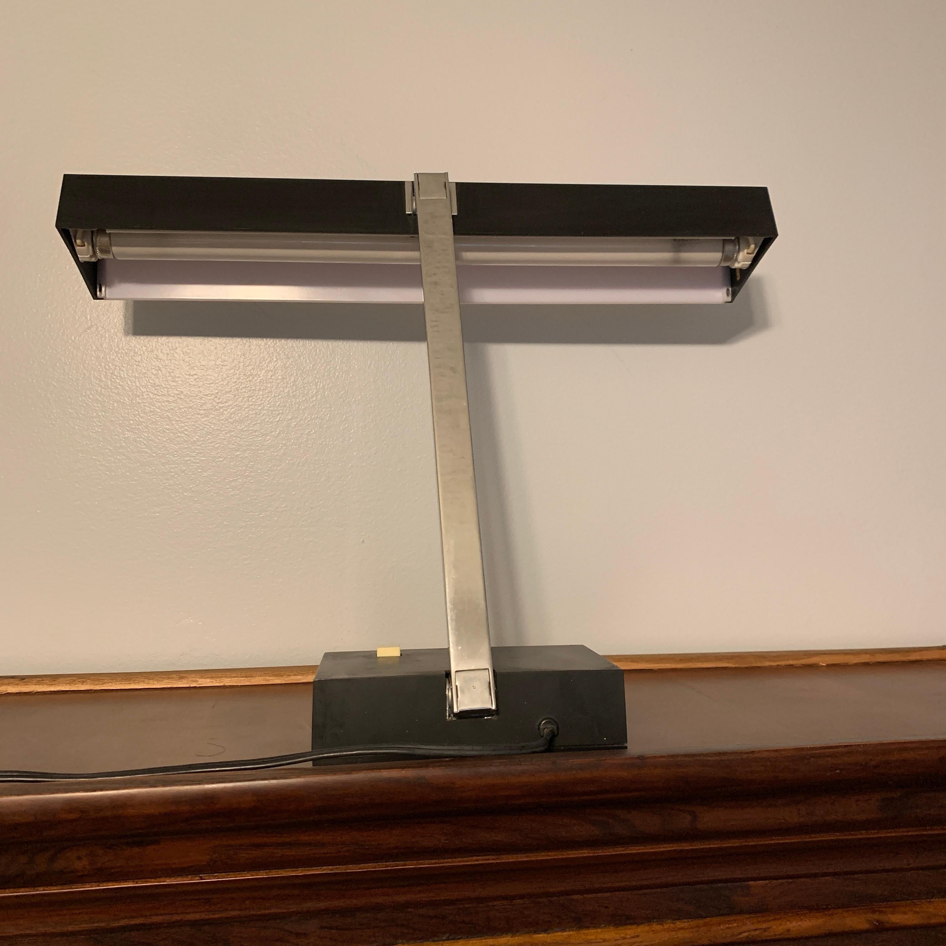 Unknown Mid Century Modern Lightolier Articulating Desk Lamp