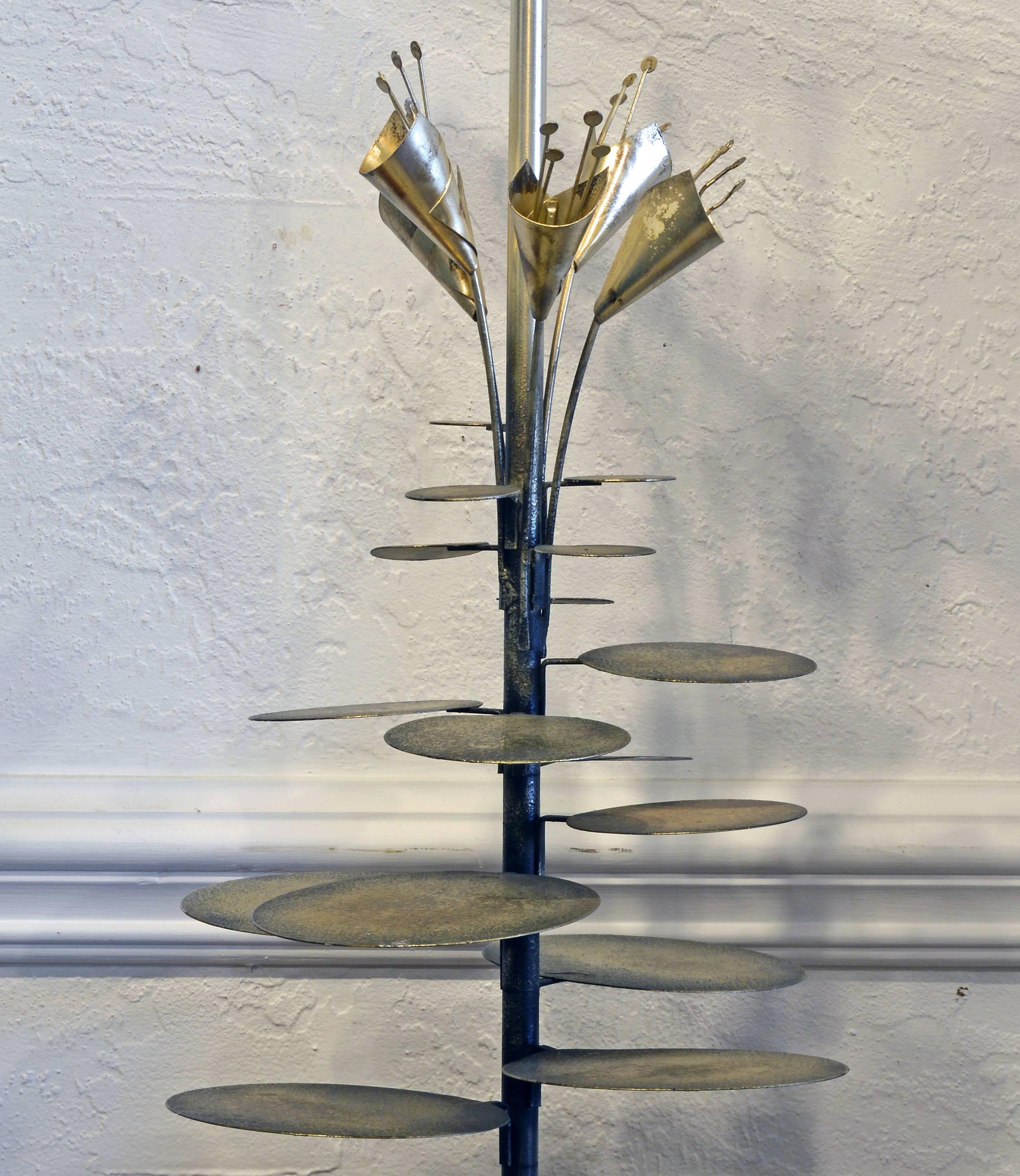 Mid-Century Modern Lilly Pad Silvered Sculptural Table Lamp Style of Curtis Jere 2