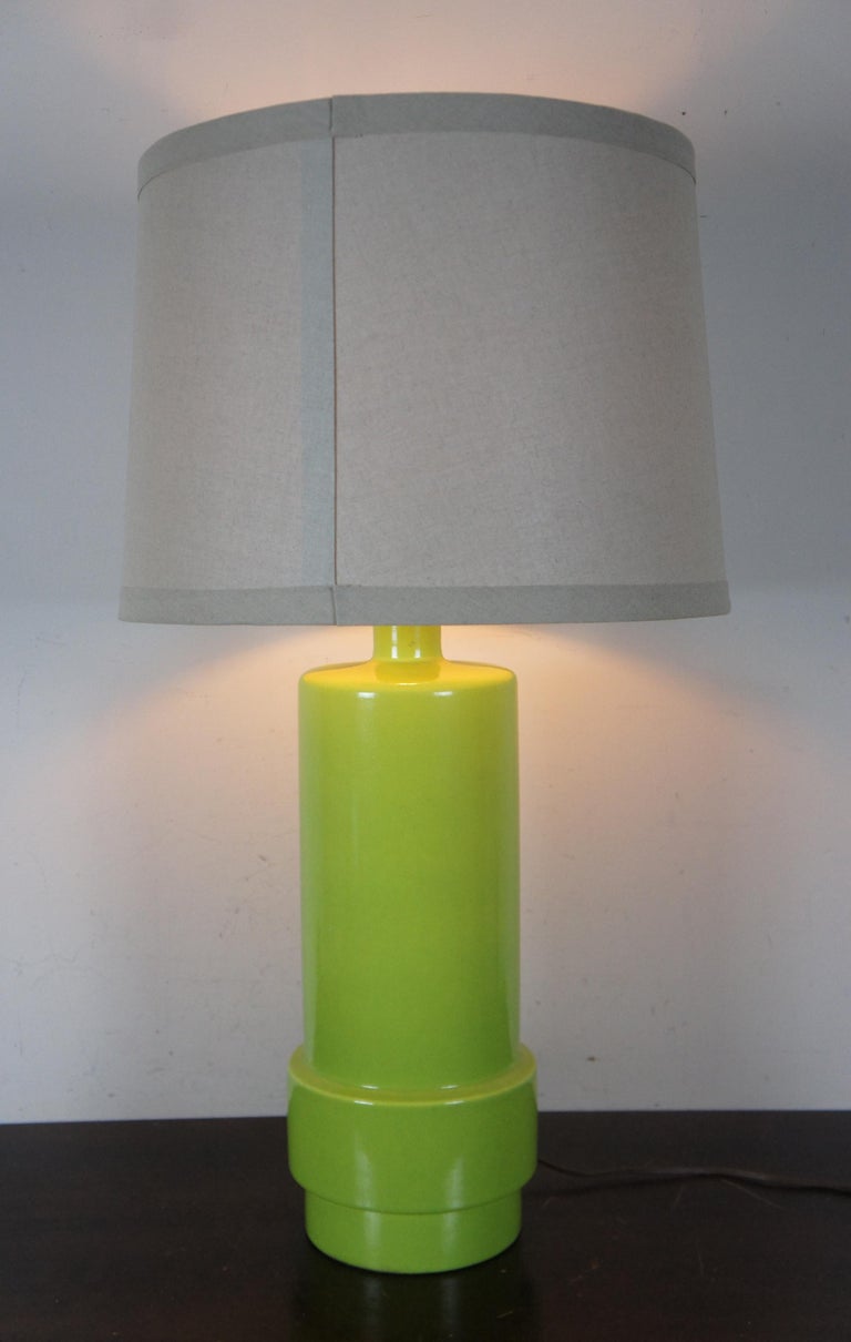 MidCentury Modern Lime Green Retro Porcelain Table Lamp MCM For Sale