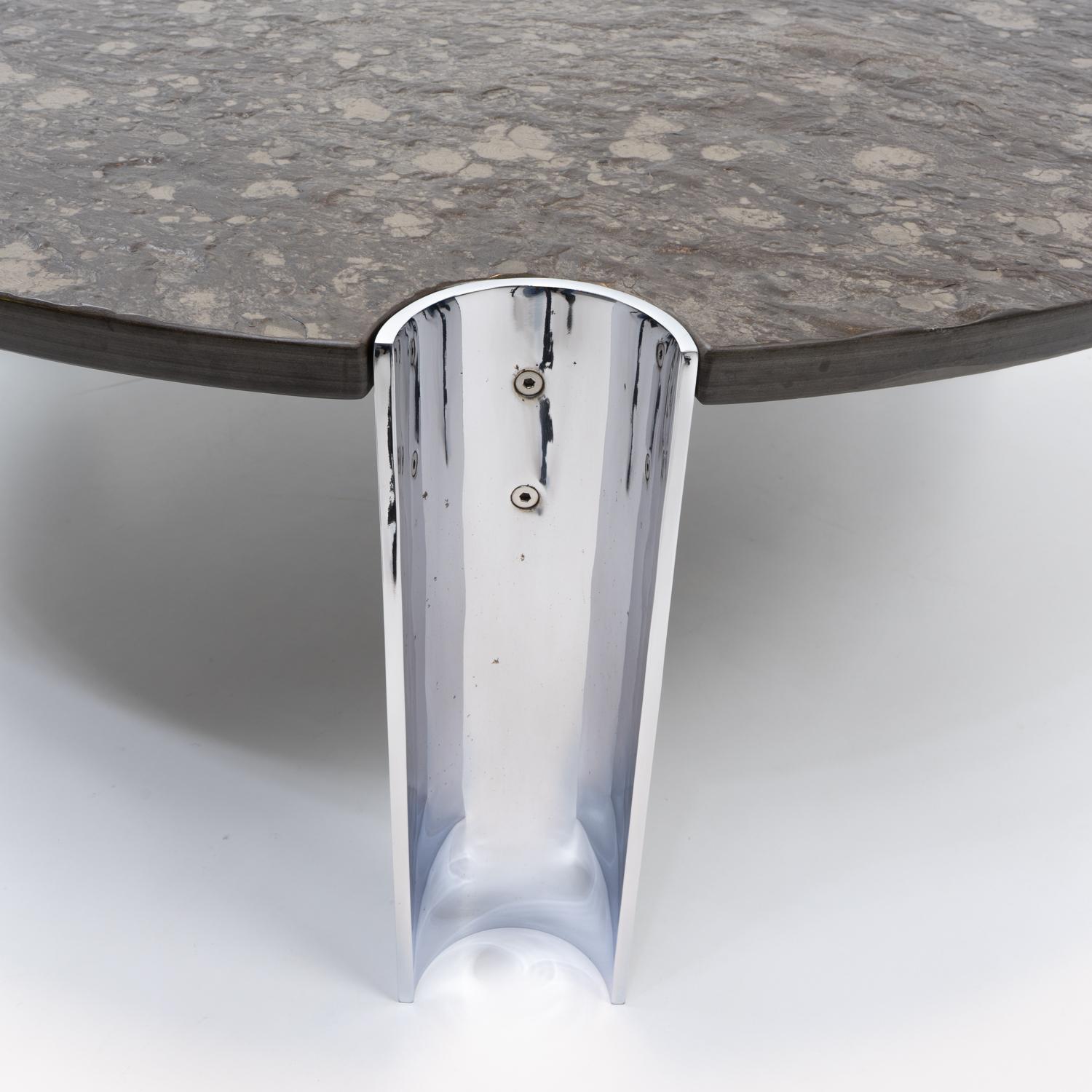 Mid Century Modern Limestone and Chrome Coffee Table with Fossils, c. 1970s en venta 3