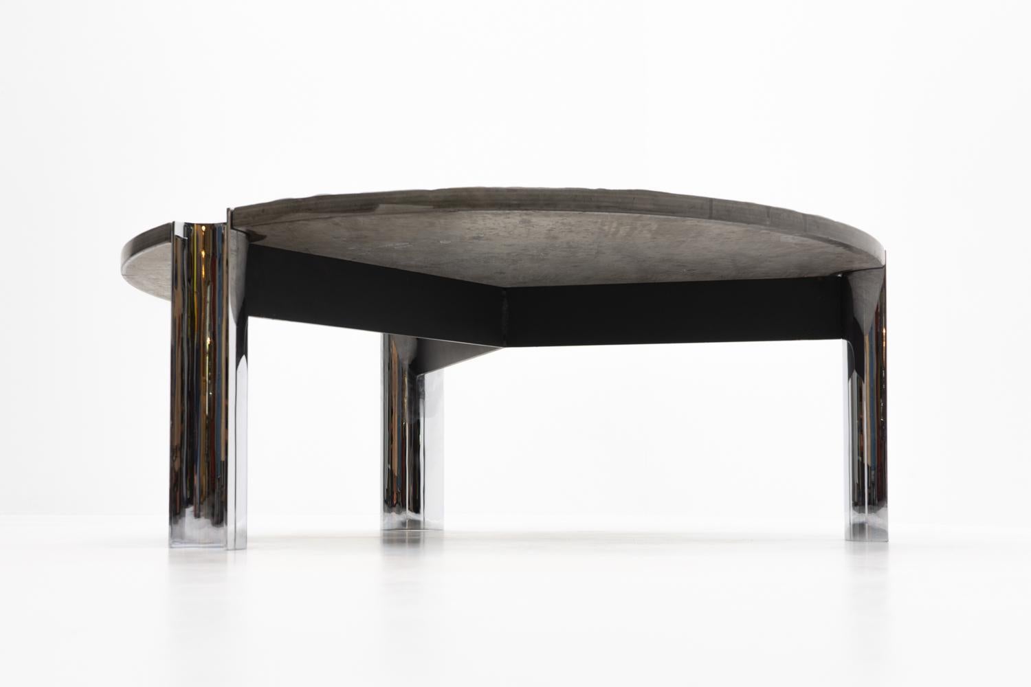 Mid Century Modern Limestone and Chrome Coffee Table with Fossils, c. 1970s Caliza en venta