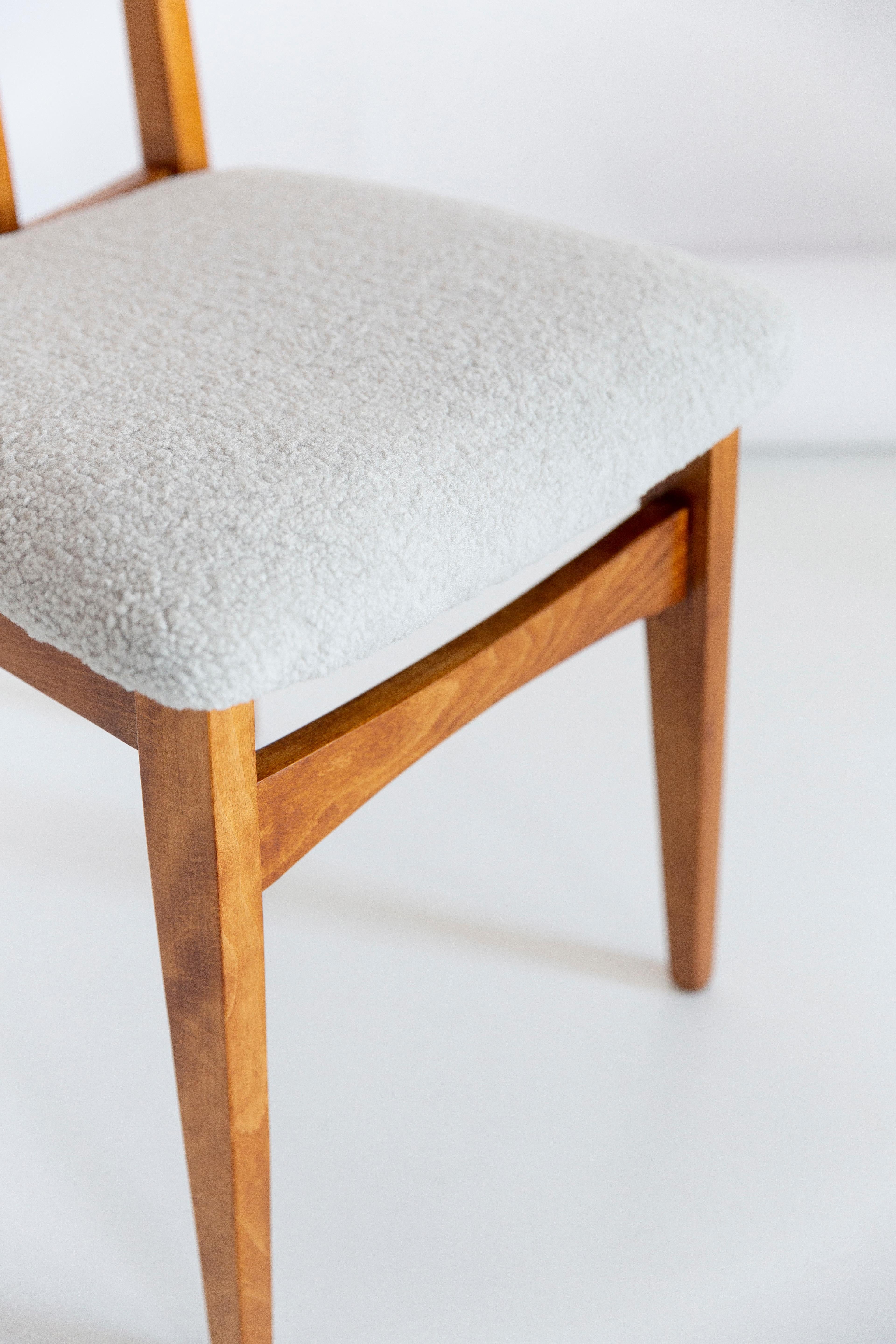 Hand-Crafted Mid-Century Modern Linen Boucle Chair, Designed by M. Zielinski, Europe, 1960s For Sale