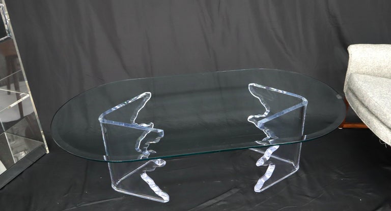 American Mid-Century Modern Live Edge Lucite Base Racetrack Oval Top Coffee Table For Sale