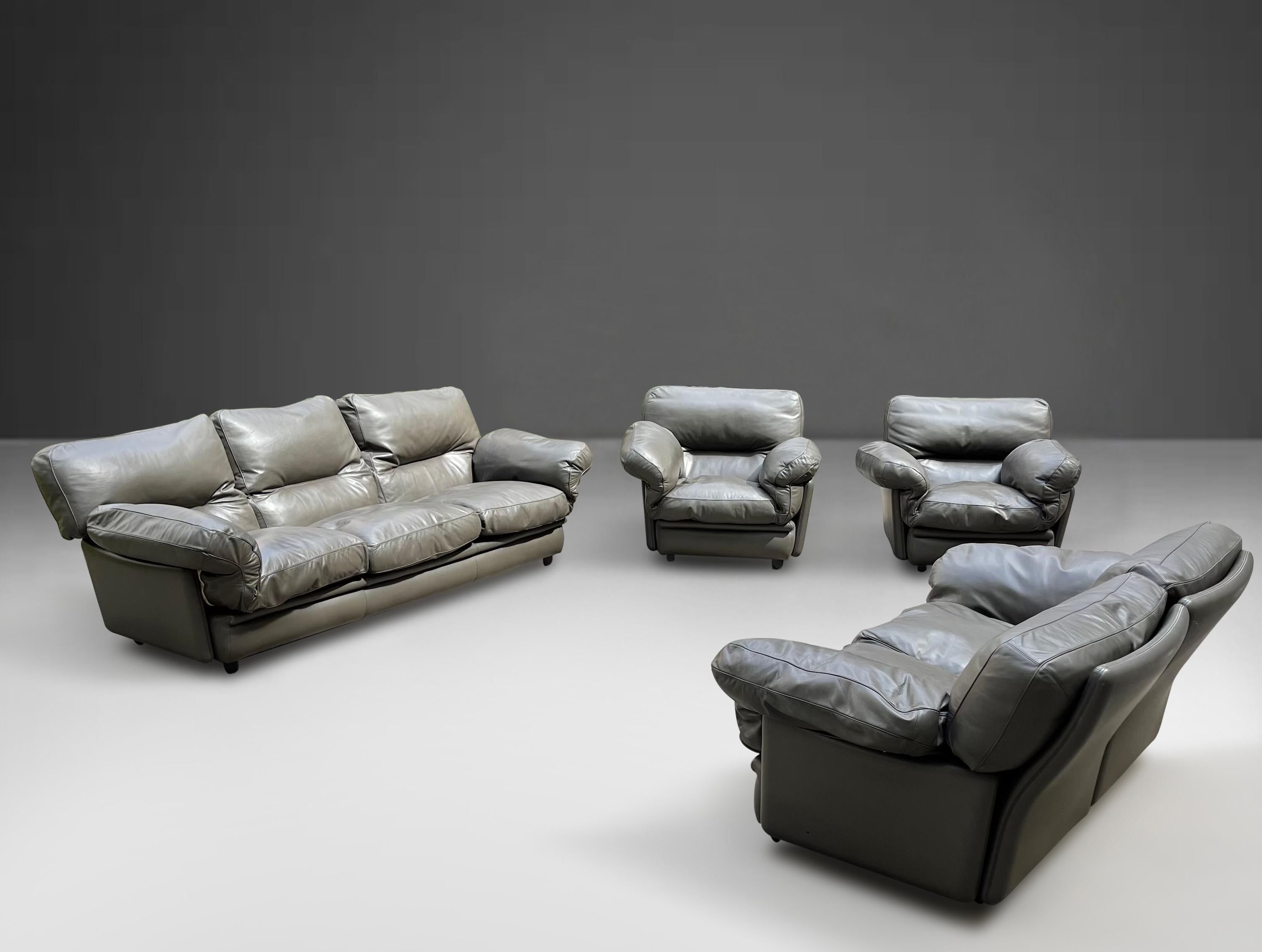 Mid-Century Modern Living Room Set by Paltrona Frau Gray Leather, Italy, 1970s For Sale 4