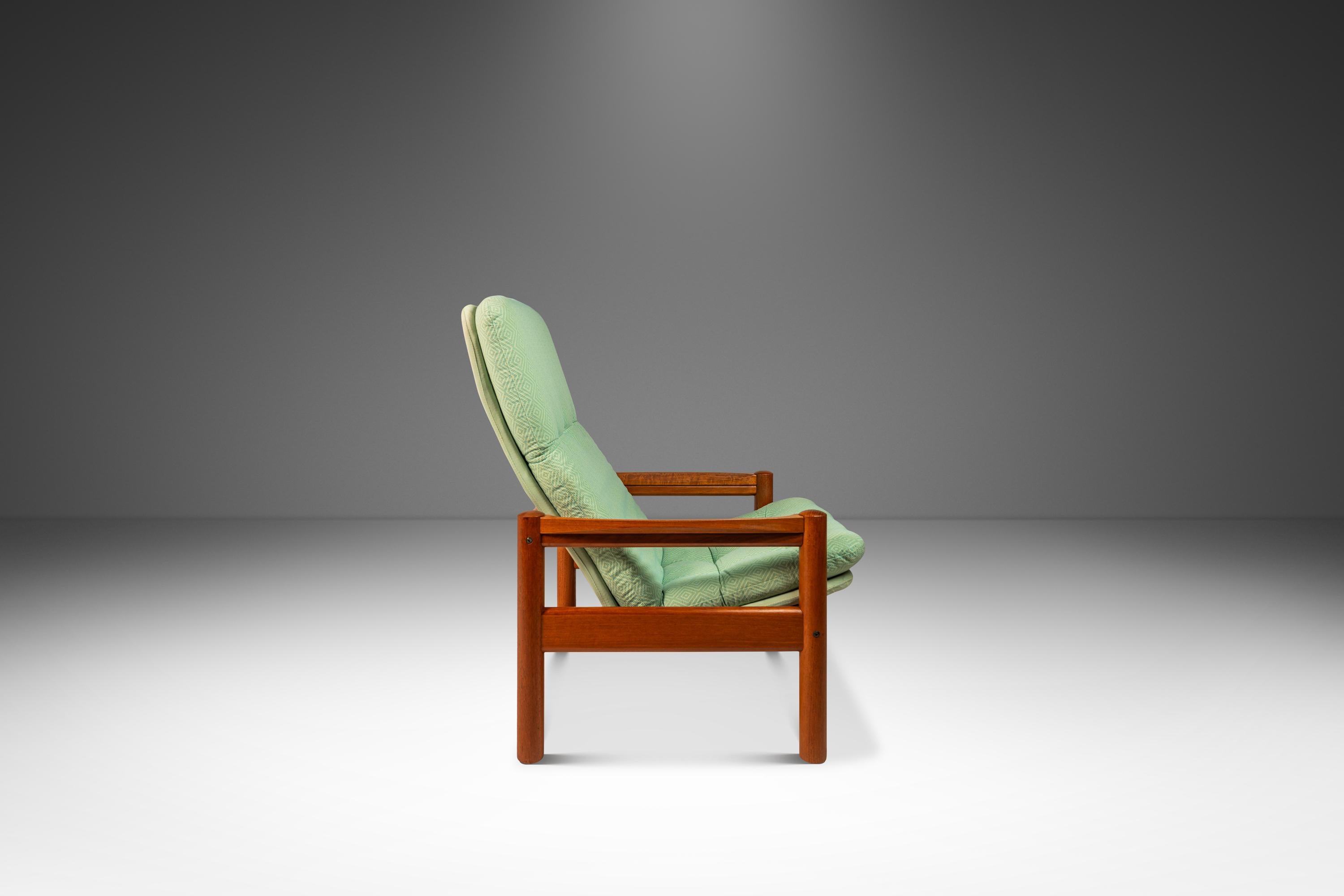 Mid-Century Modern Living Room Set  in Teak by Domino Møbler, Denmark, c. 1970's For Sale 10