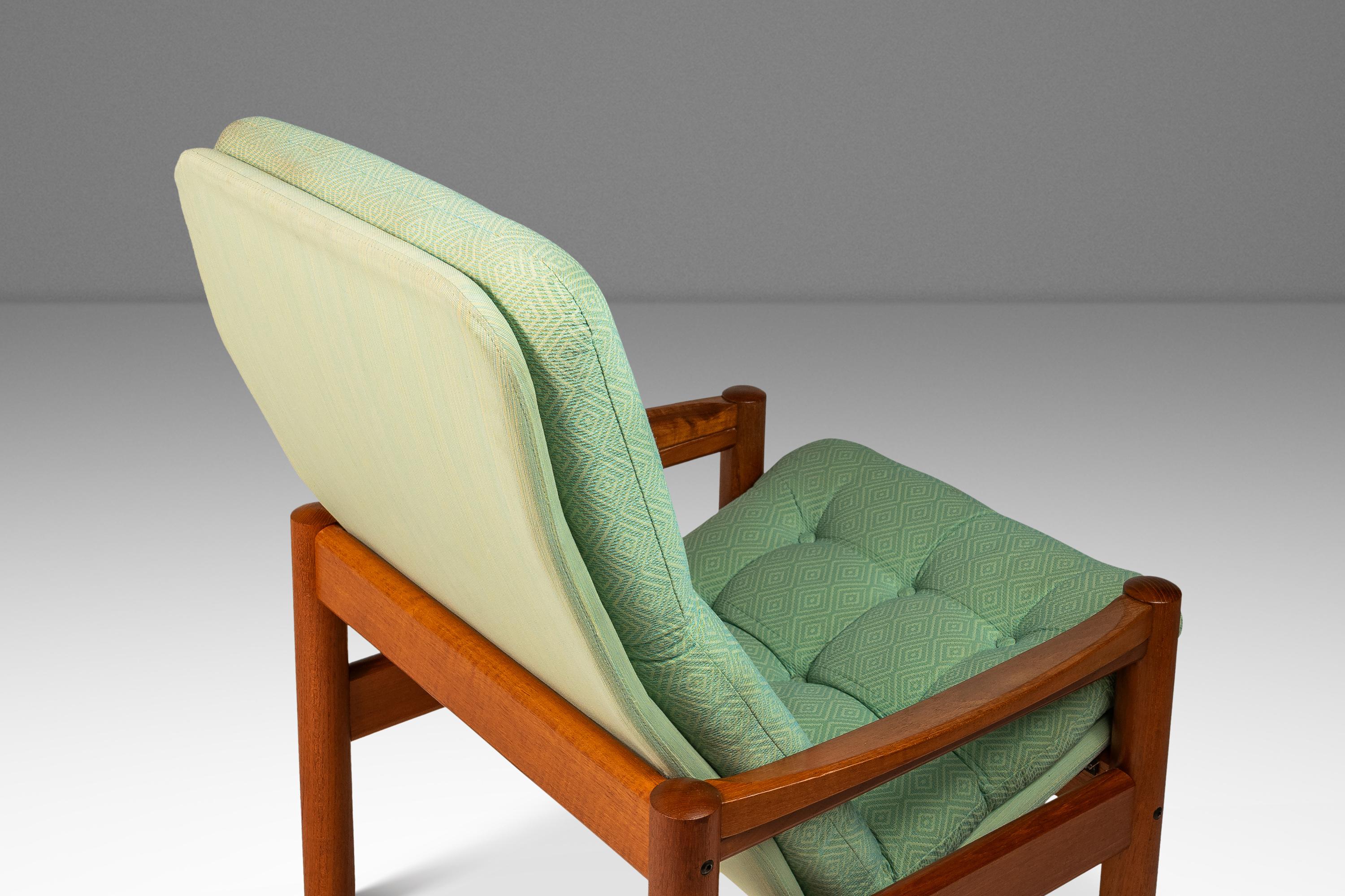 Mid-Century Modern Living Room Set  in Teak by Domino Møbler, Denmark, c. 1970's For Sale 12