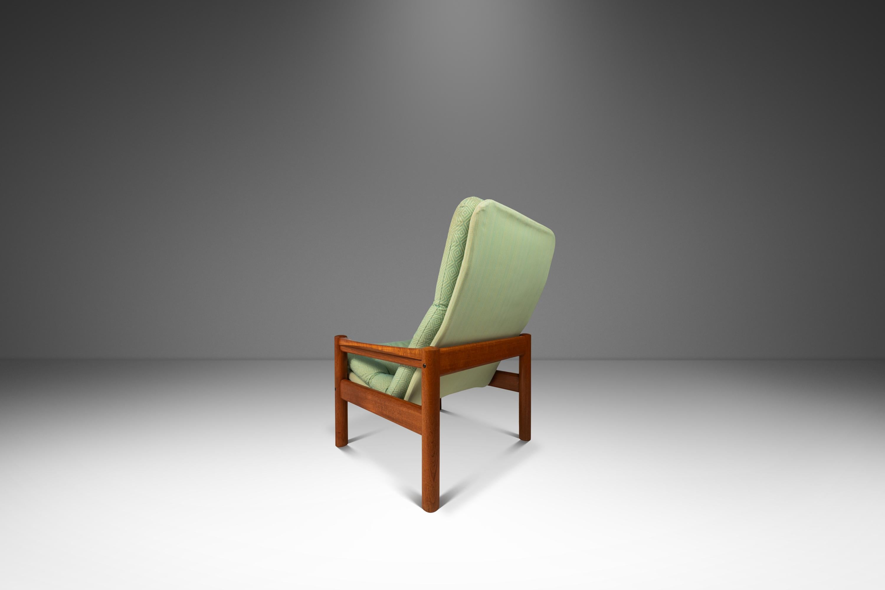 Mid-Century Modern Living Room Set  in Teak by Domino Møbler, Denmark, c. 1970's For Sale 15