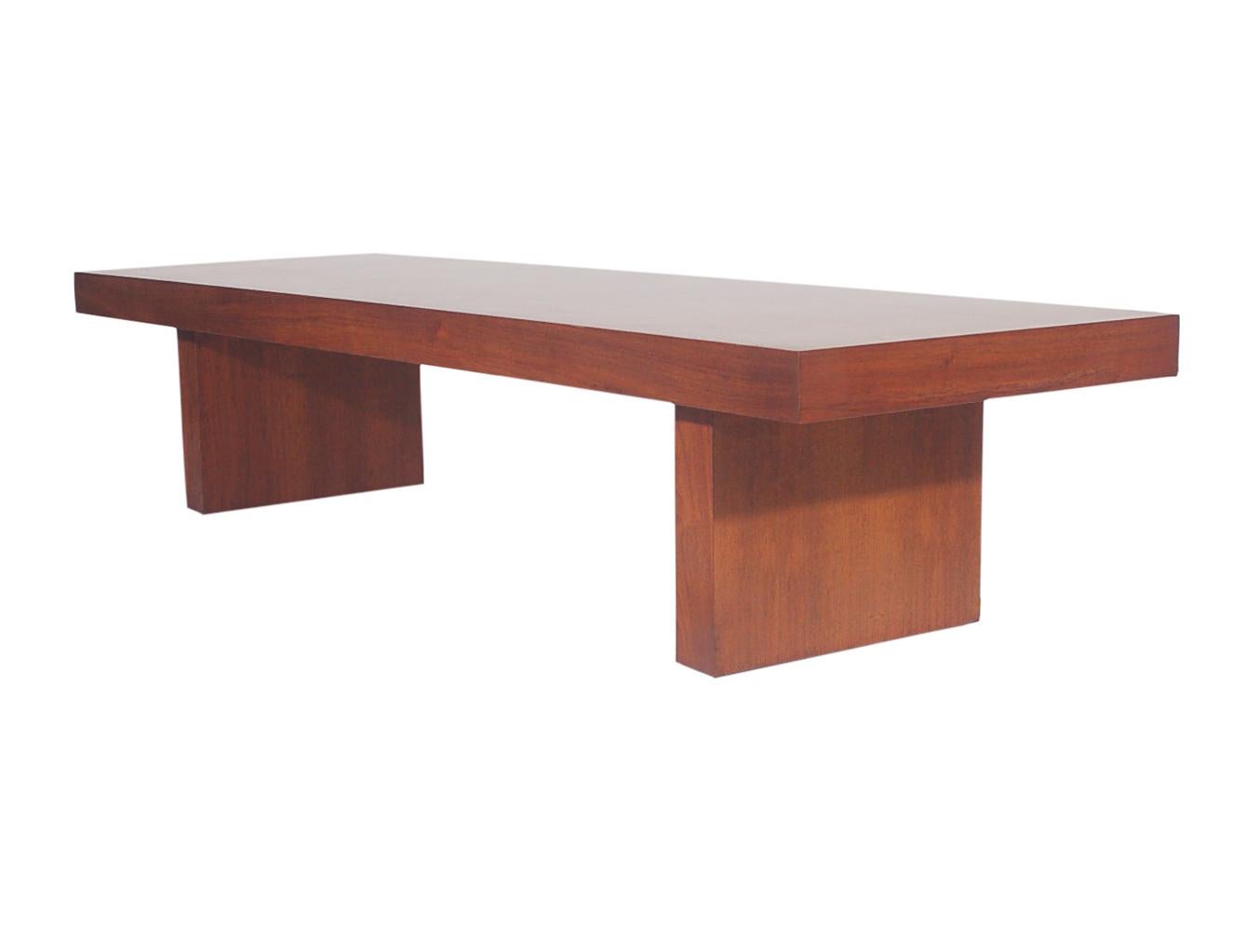 Mid-Century Modern Long Bench or Coffee Table by Showpieces Inc. in Walnut In Good Condition For Sale In Philadelphia, PA