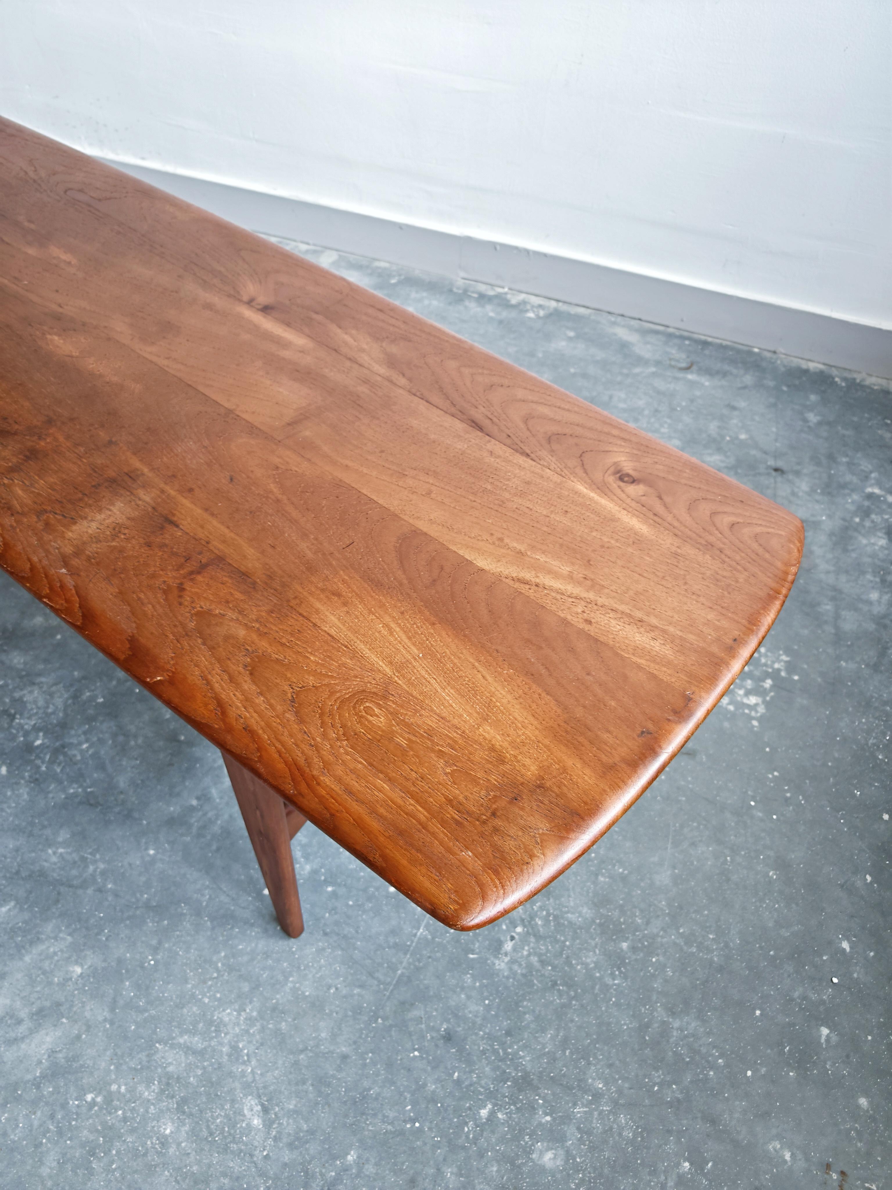 Danese Tavolino lungo in teak massiccio di Svante Skogh, Danimarca 1963 in vendita