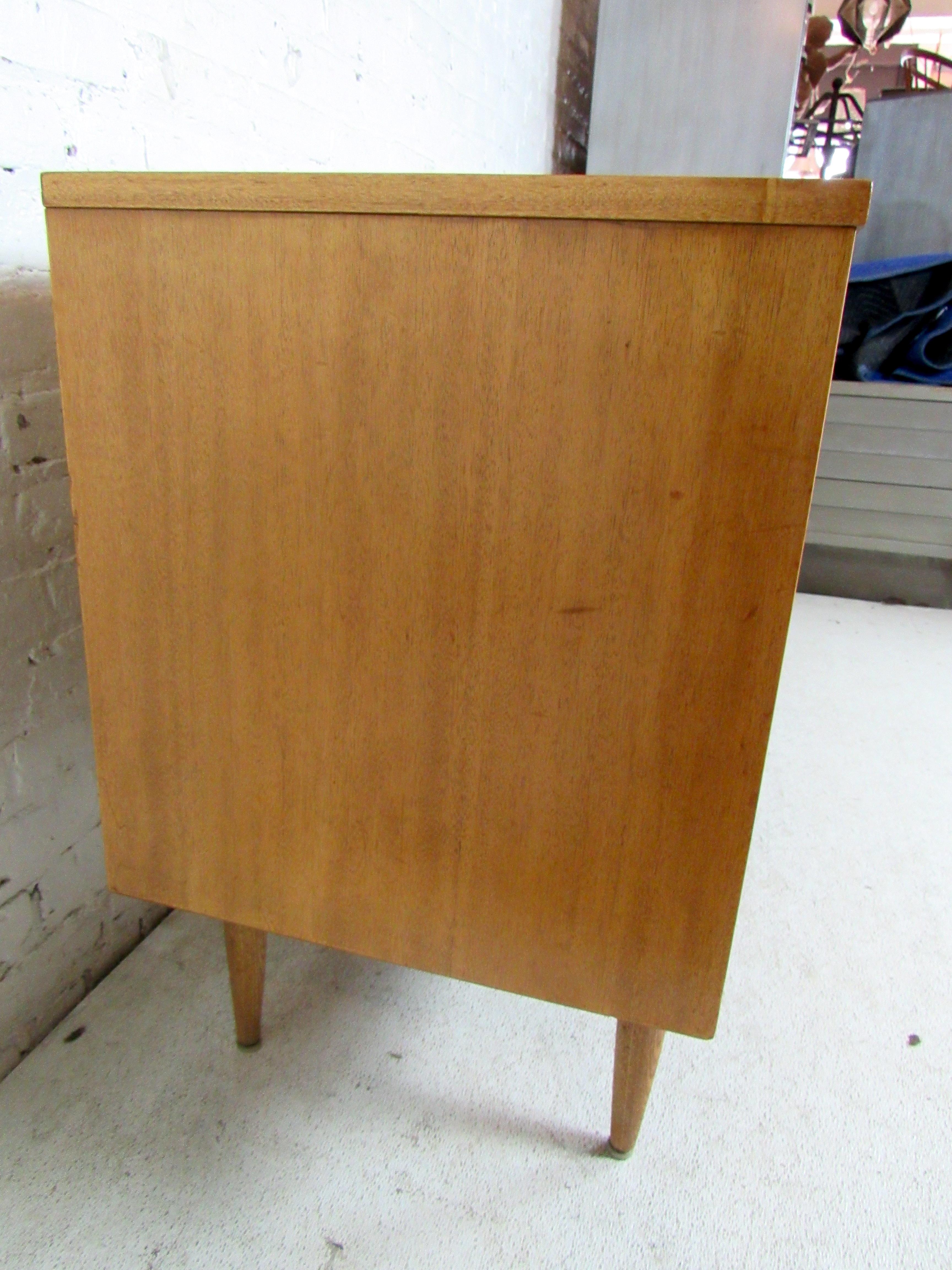 Mid-Century Modern Long Dresser 3