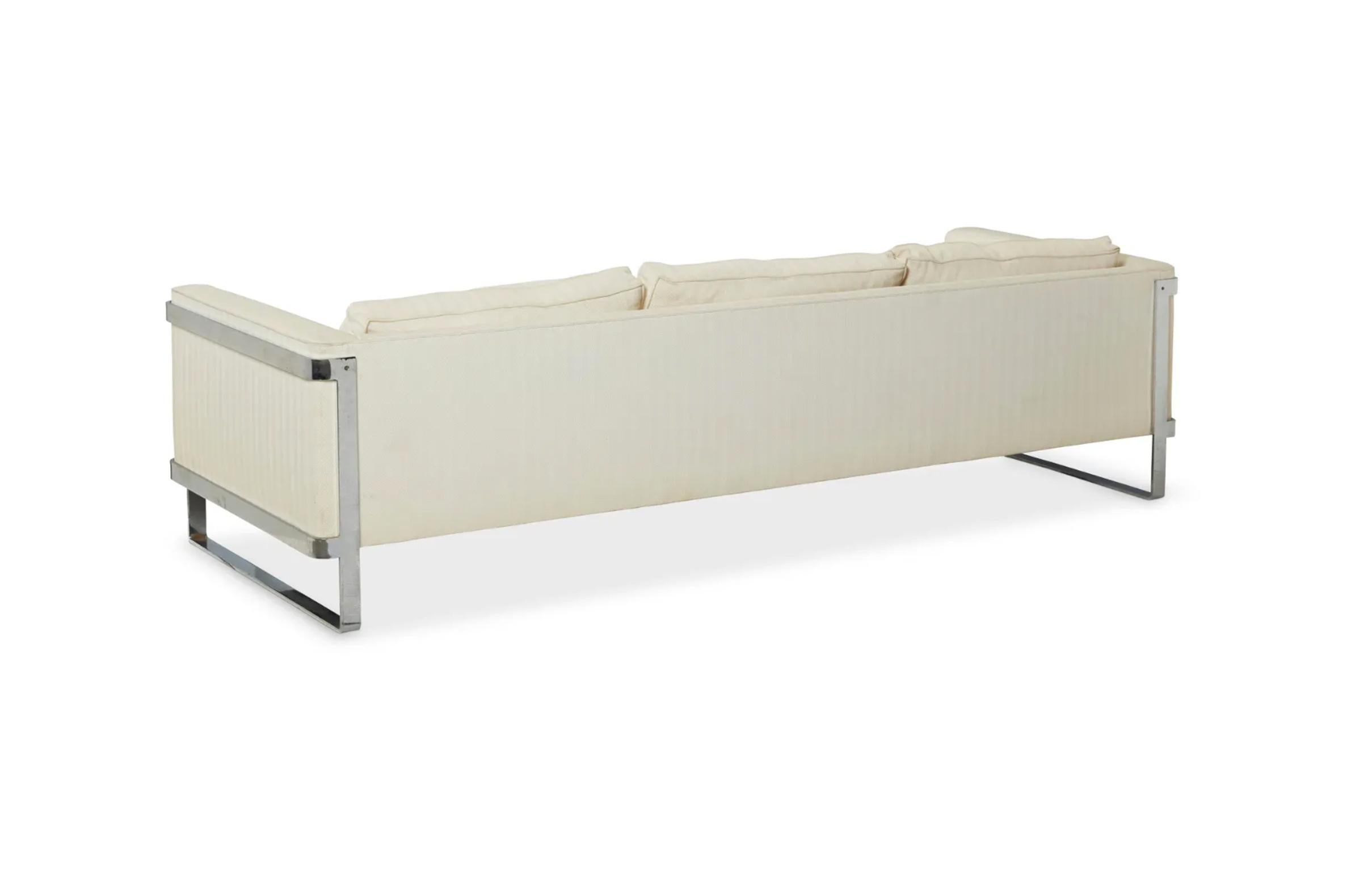Mid-Century Modern The Modern Modern Long flat bar chrome frame White 3 Seat Sofa Milo Baughman en vente