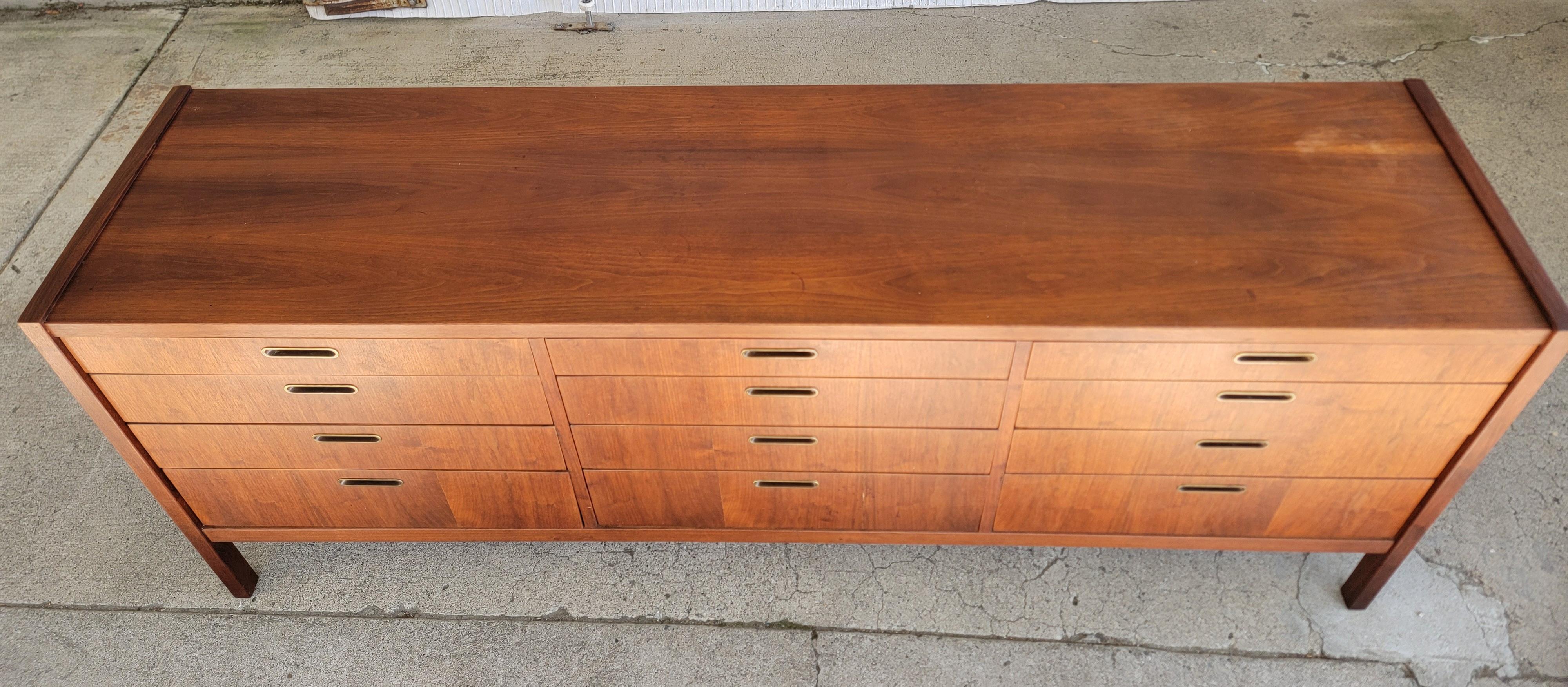 Oak Mid-Century Modern Long Low Dresser 12 Drawers For Sale