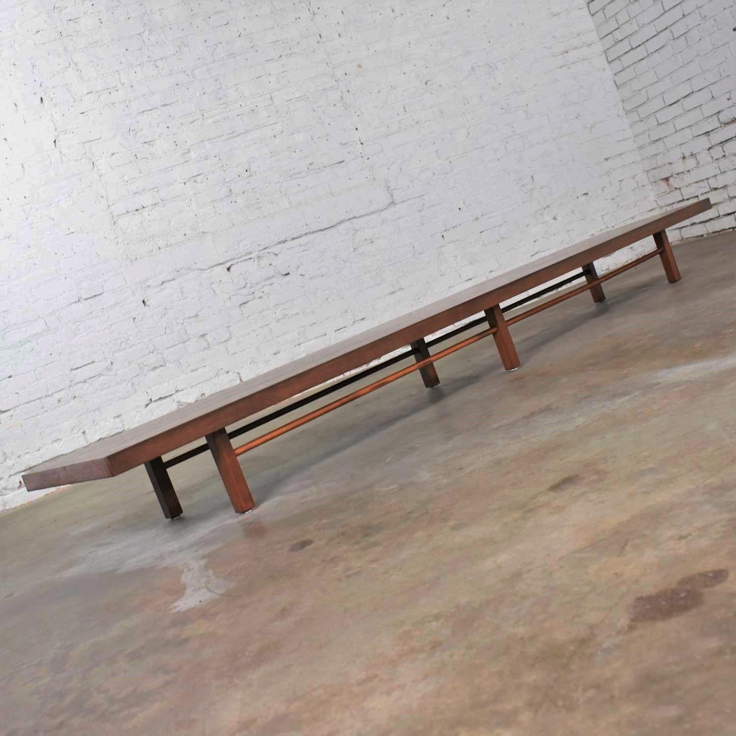 Mid-Century Modern Long Low Milo Baughman Thayer Coggin Coffee Table or Bench In Good Condition In Topeka, KS