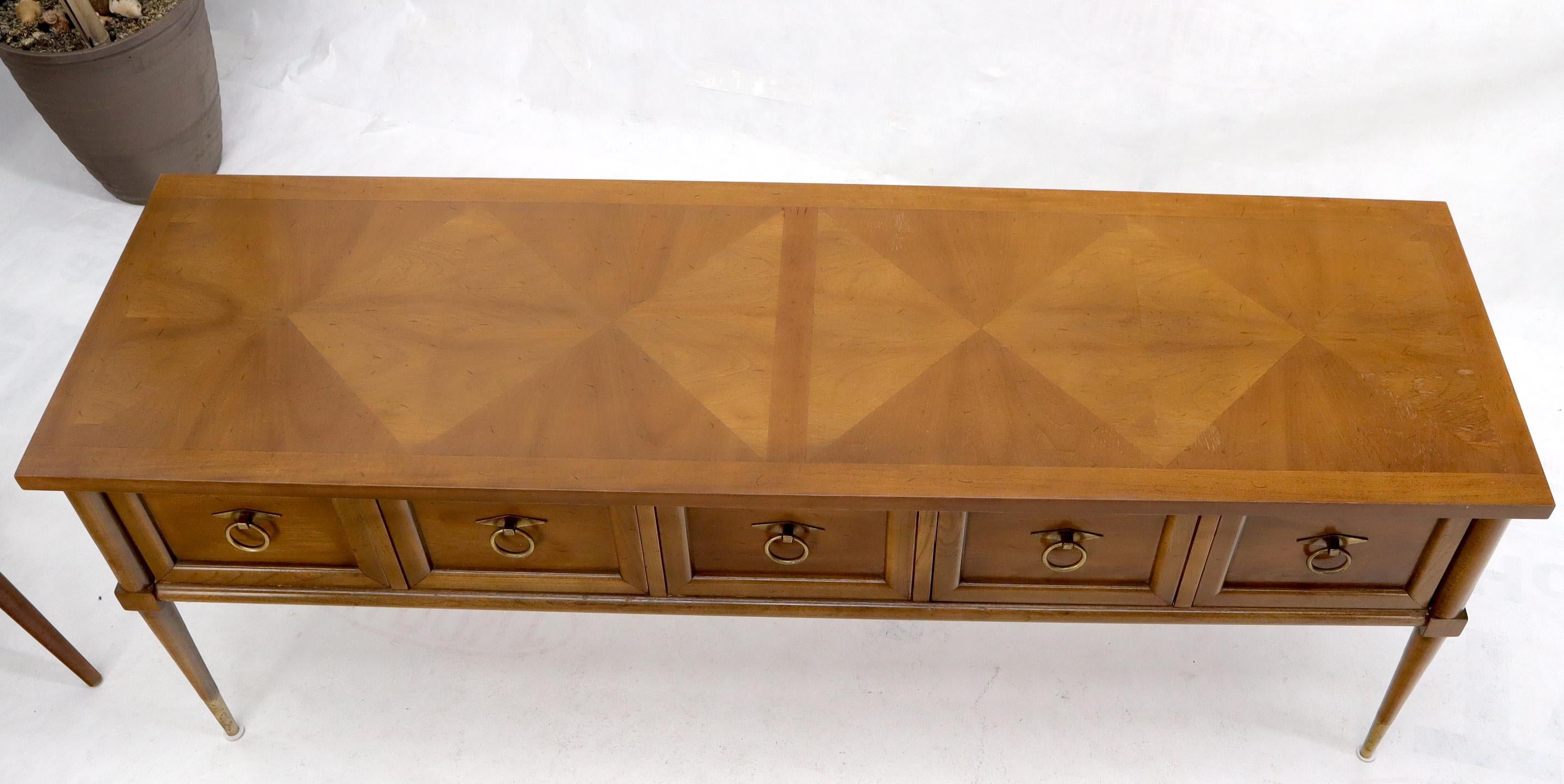 Mid-Century Modern Long Low Profile Credenza with Round Ring Drop Pulls In Good Condition For Sale In Rockaway, NJ