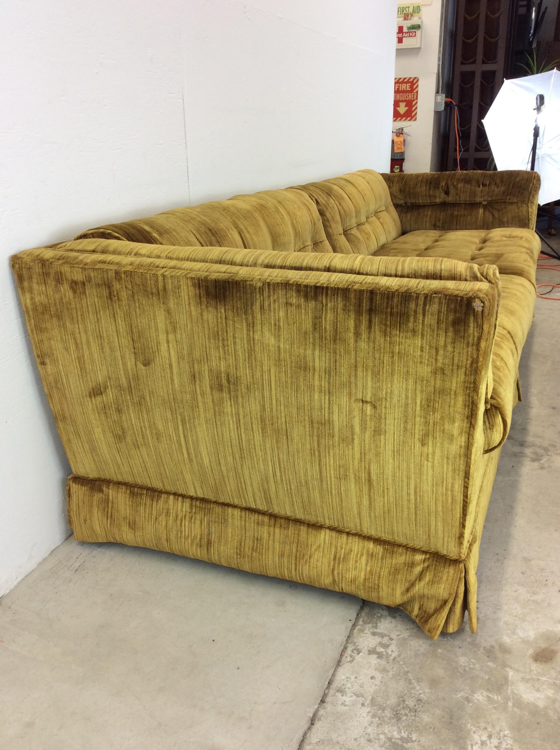 Mid Century Modern Long Sofa with Green Tufted Upholstery For Sale 9