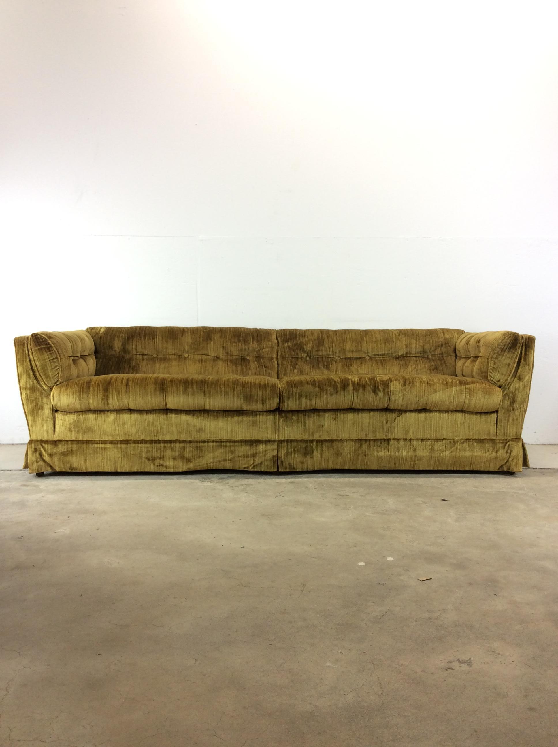 This mid century modern sofa by Art Shoppe features vintage green upholstery throughout (back is upholstered too), tufted seat back and armrests, and removable cushions.

Dimensions: 95.5w 35d 26h 19sh 26ah

Condition: Other all this vintage