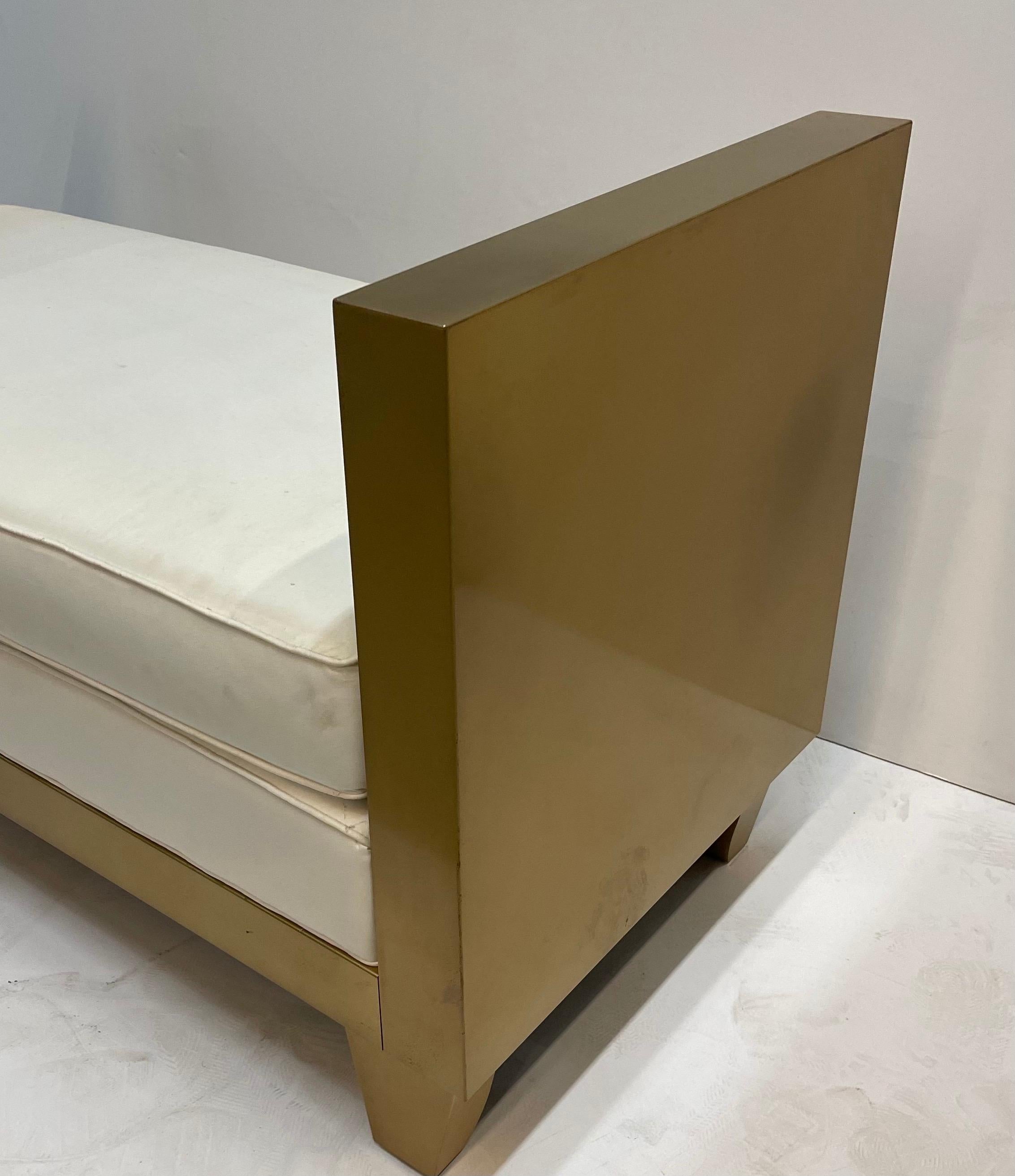 Banc « U Bench » Lorin Marsh en laiton satiné et tissu de mousseline, mi-siècle moderne Bon état - En vente à Roslyn, NY