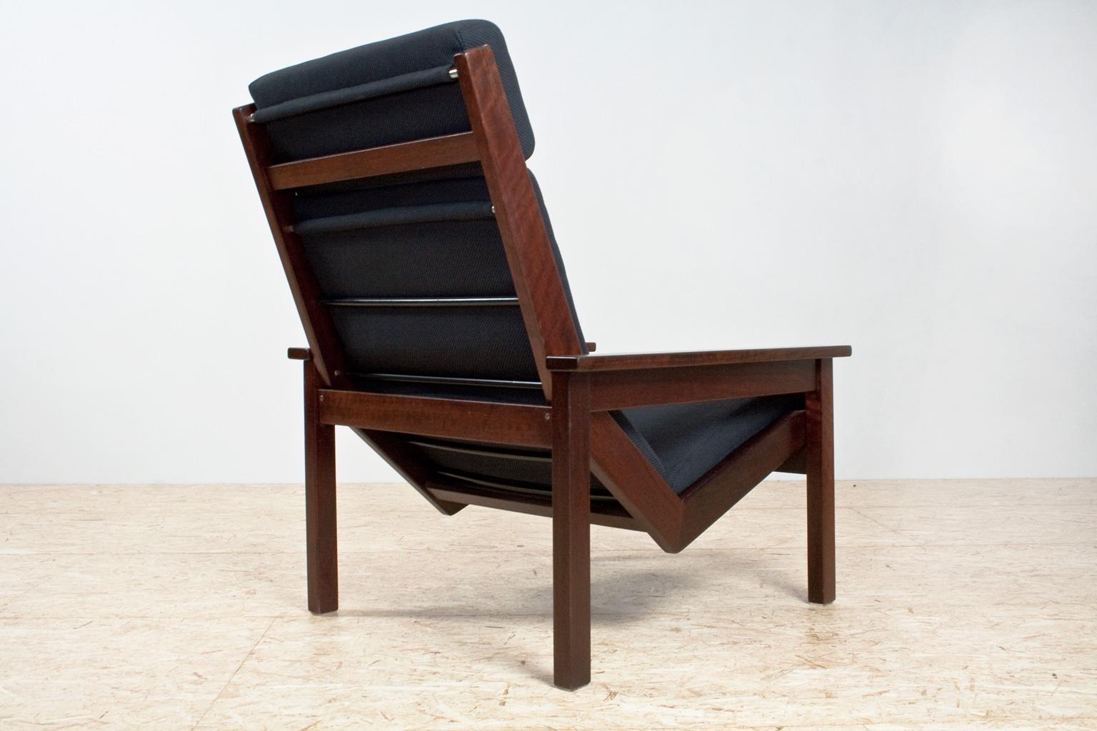 Dutch Mid-Century Modern Lotus Lounge Chair in teak and black by Rob Parry, 1960s