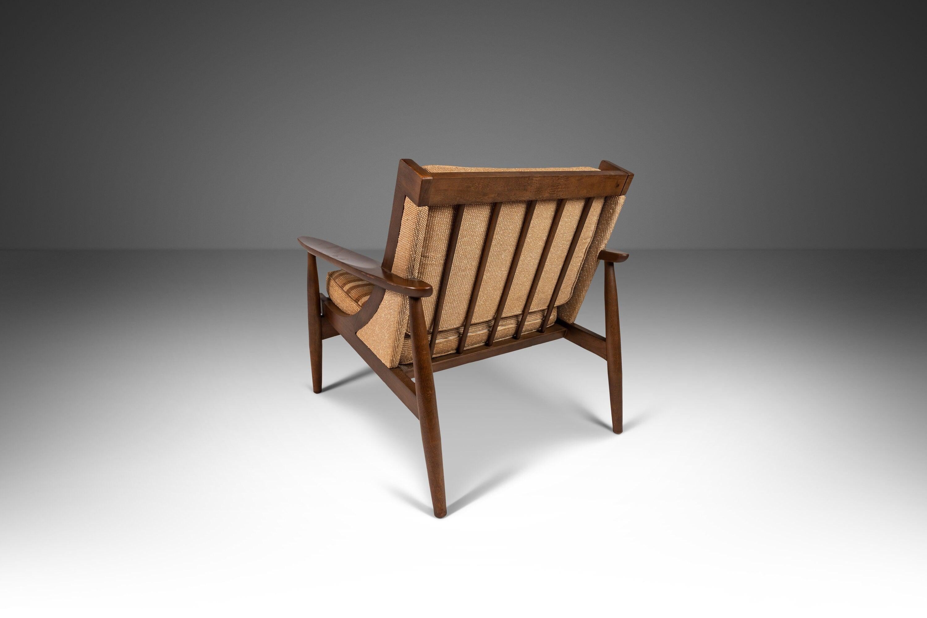 Mid-Century Modern Mid Century Modern Lounge Chair After Selig in Walnut & Original Fabric, USA