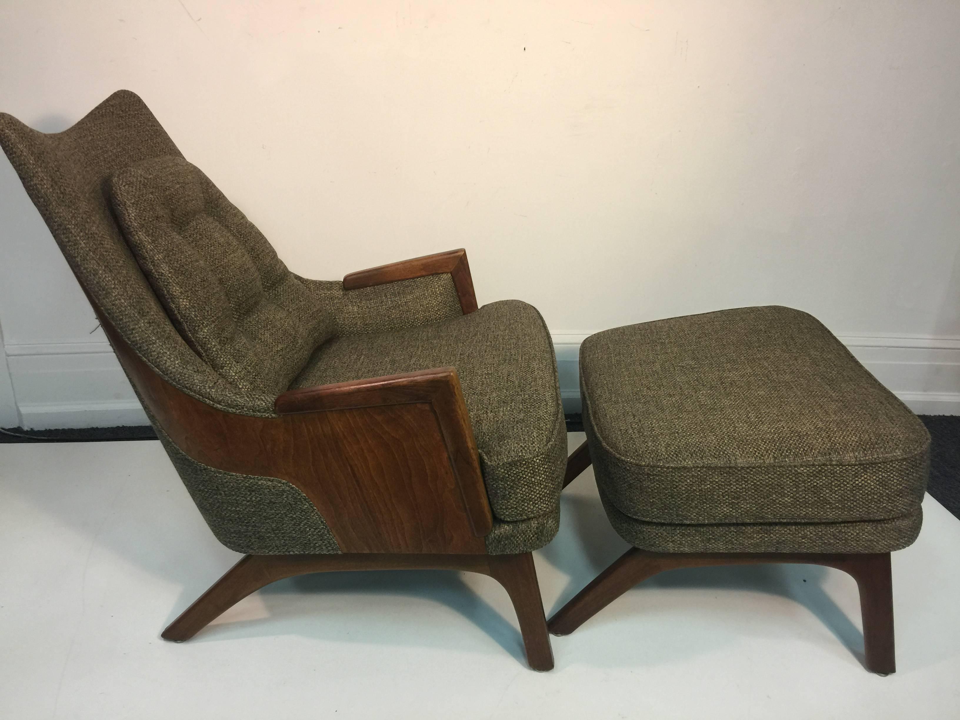 modern lounge chair with ottoman