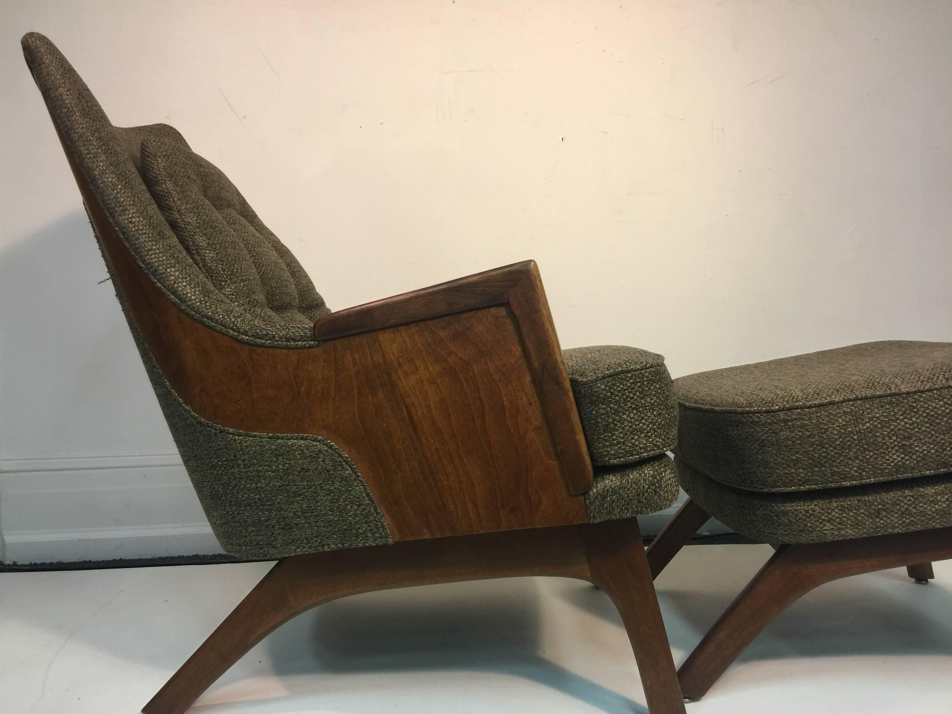 Mid-Century Modern Lounge Chair and Ottoman by Adrian Pearsall In Excellent Condition In Allentown, PA