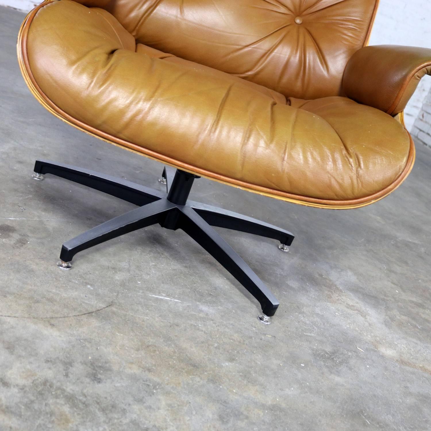 Mid-Century Modern Lounge Chair Attributed to Selig Plycraft in Style of Eames 6