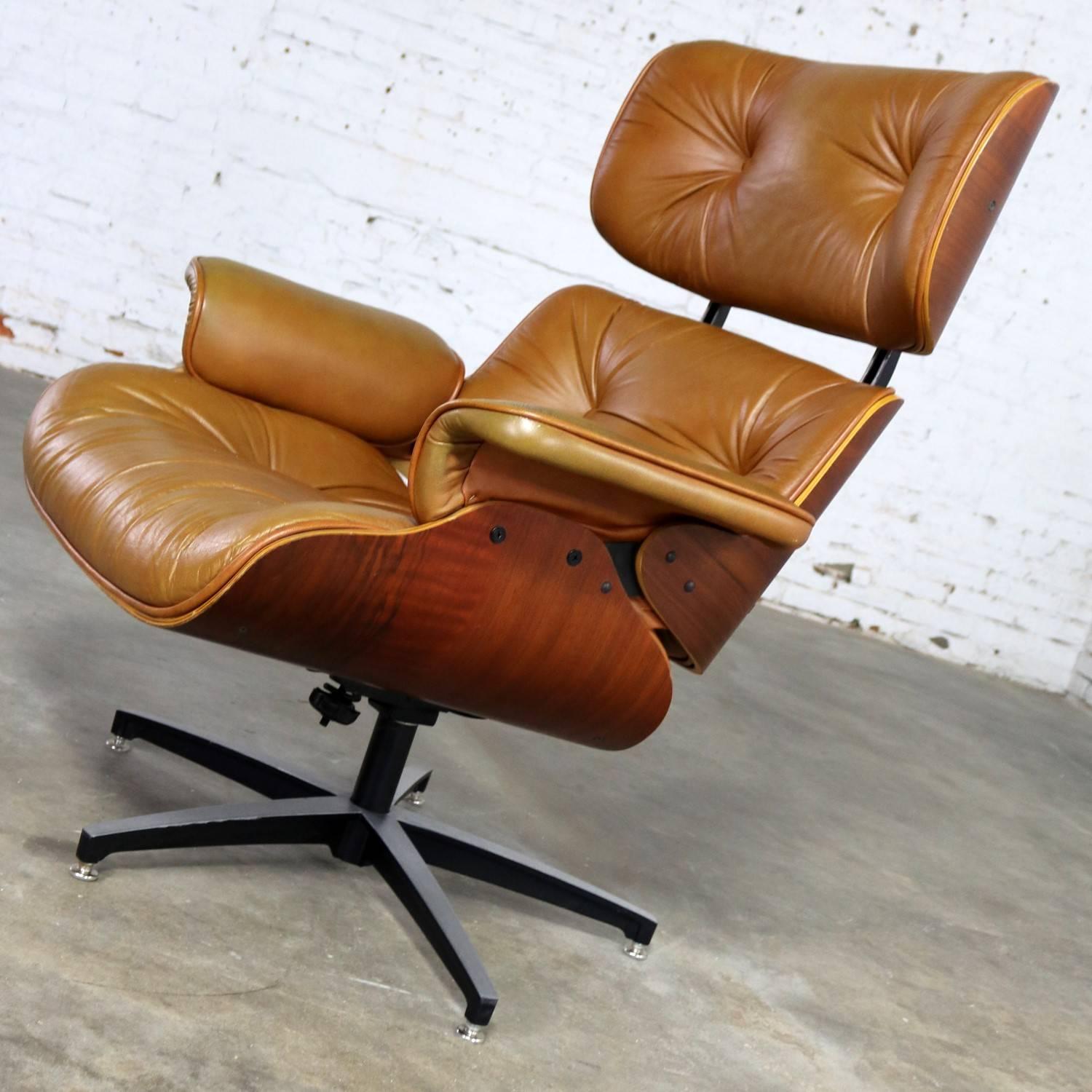 Américain Chaise longue moderne du milieu du siècle attribuée à Selig Plycraft dans le style des Eames