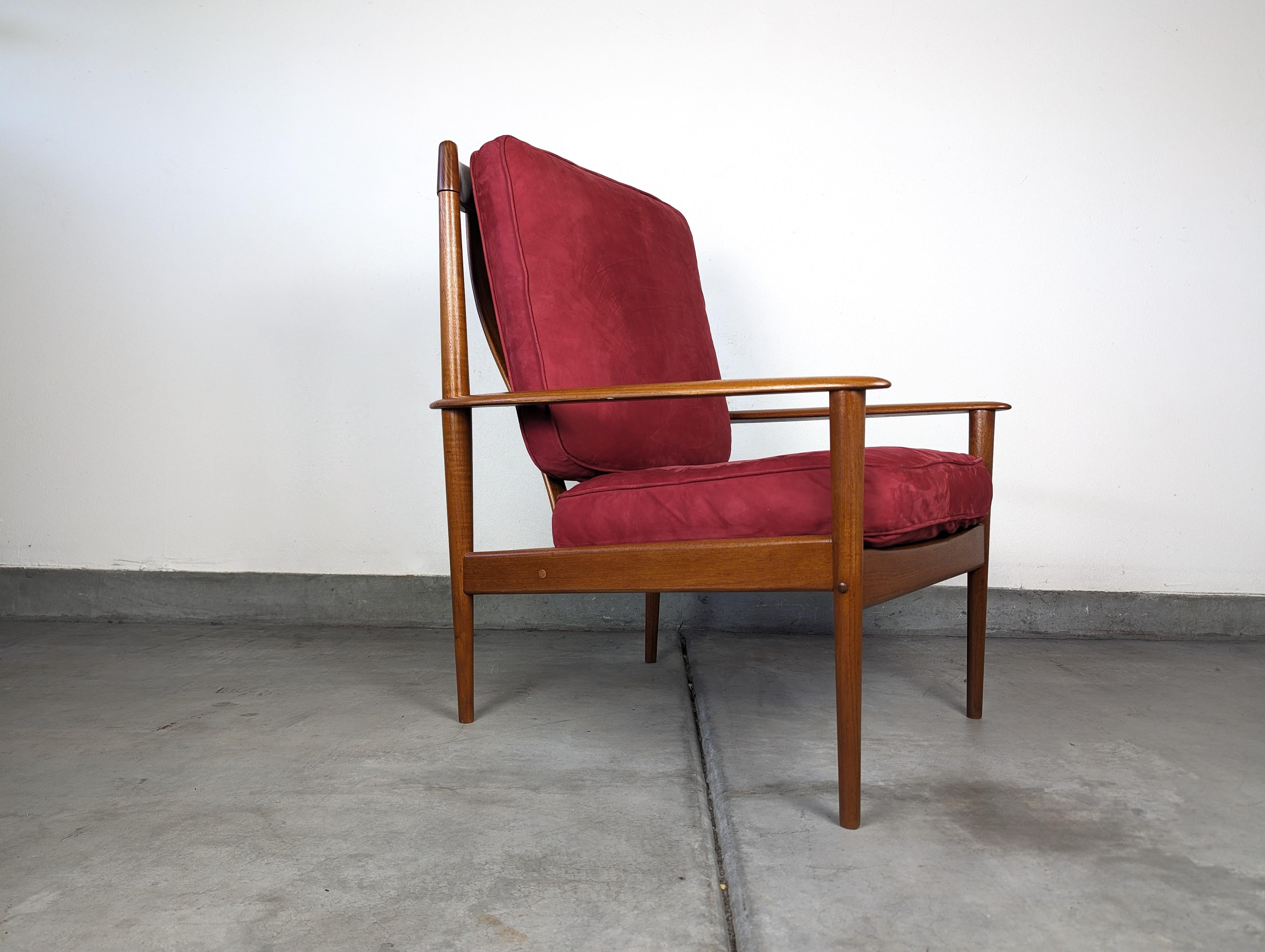 Mid-Century Modern Lounge Chair by Grete Jalk, PJ56 Highback Model, c1960s In Excellent Condition For Sale In Chino Hills, CA