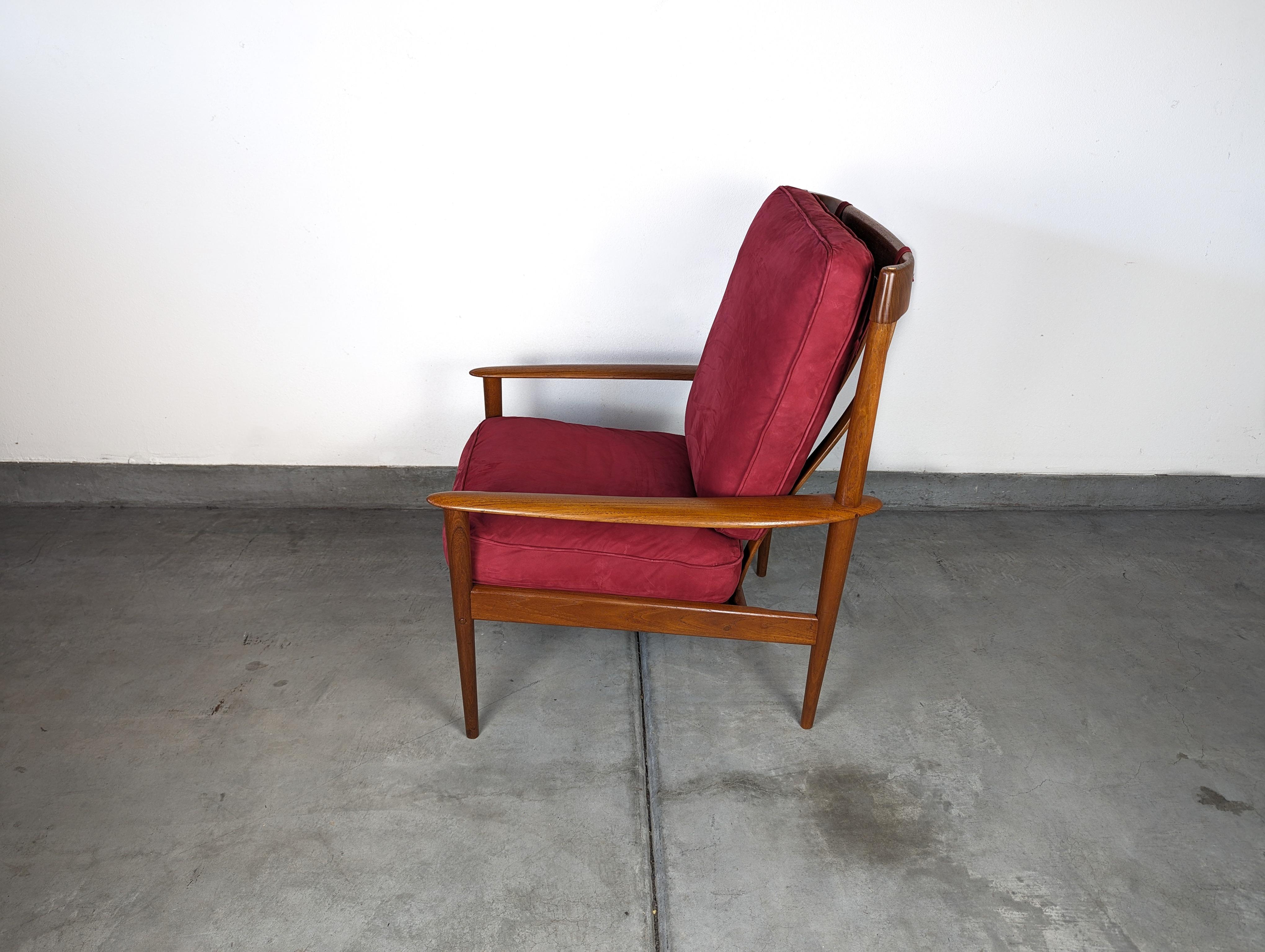 Mid-20th Century Mid-Century Modern Lounge Chair by Grete Jalk, PJ56 Highback Model, c1960s For Sale
