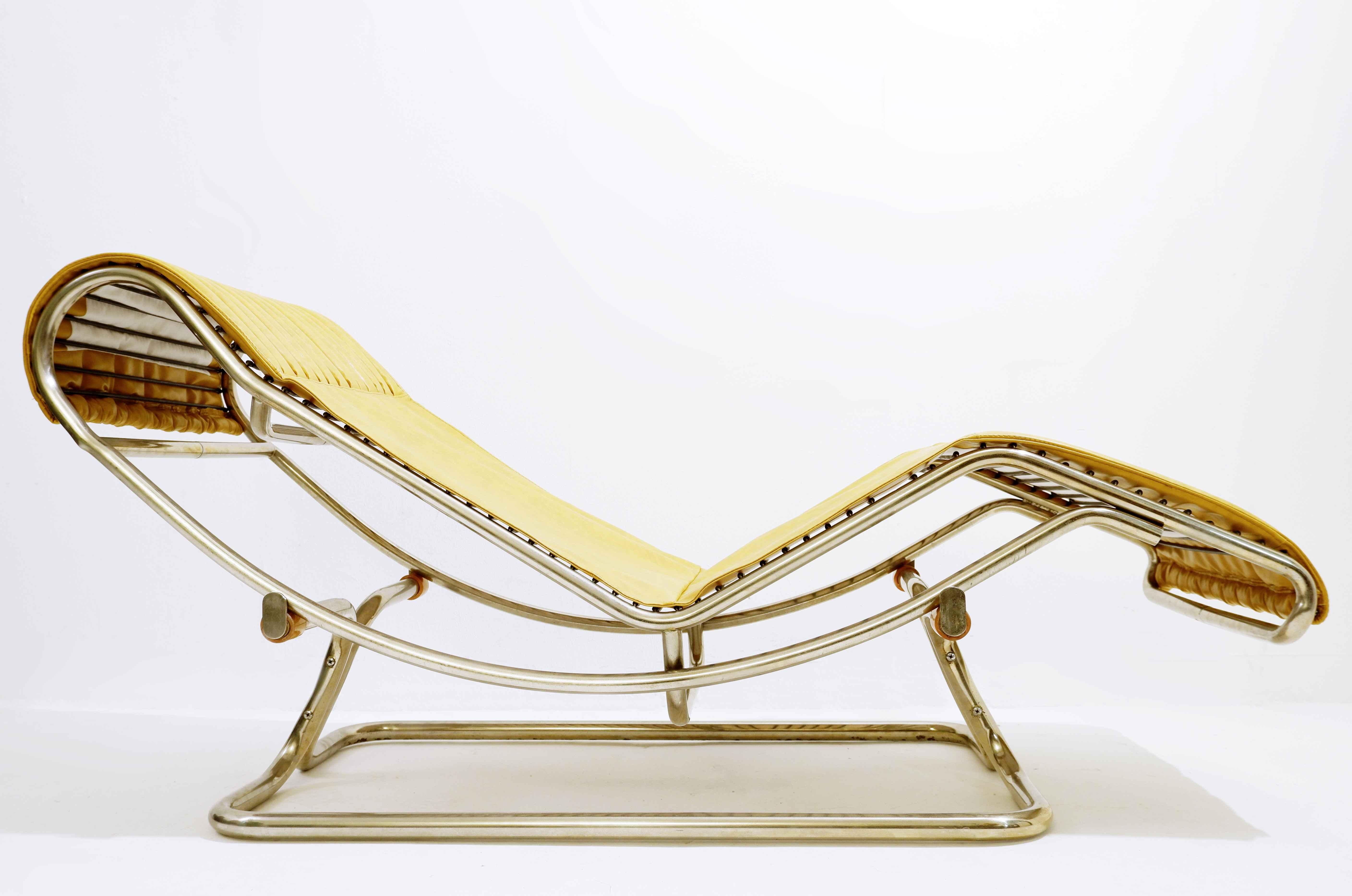 European Mid-Century Modern Lounge Chair by Guido Faleschini for Mariani