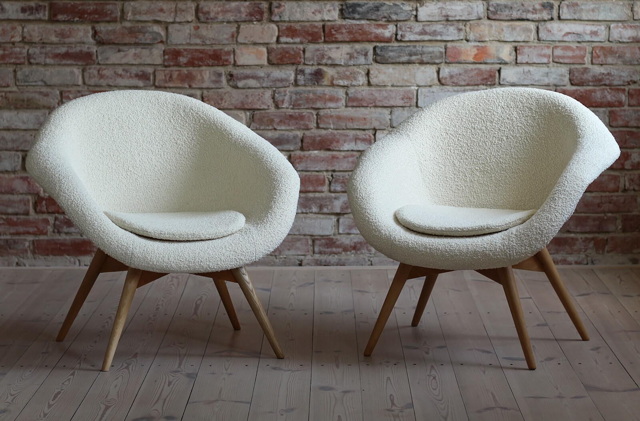 Mid Century Modern Lounge Chair by M. Navrátil, 1950s, French Boucle Fabric For Sale 8