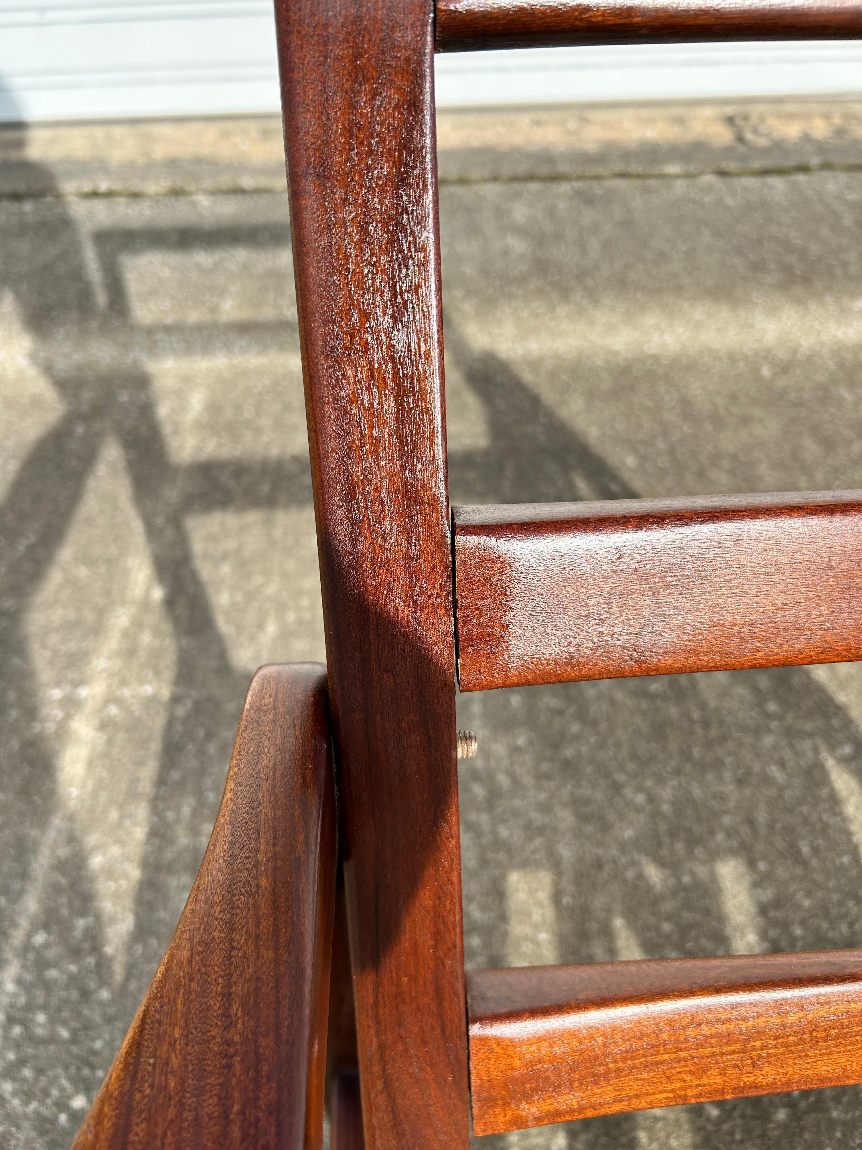Mid-Century moderno Sedia da salotto moderna Mid-Century di Toothill Furniture-UK in vendita