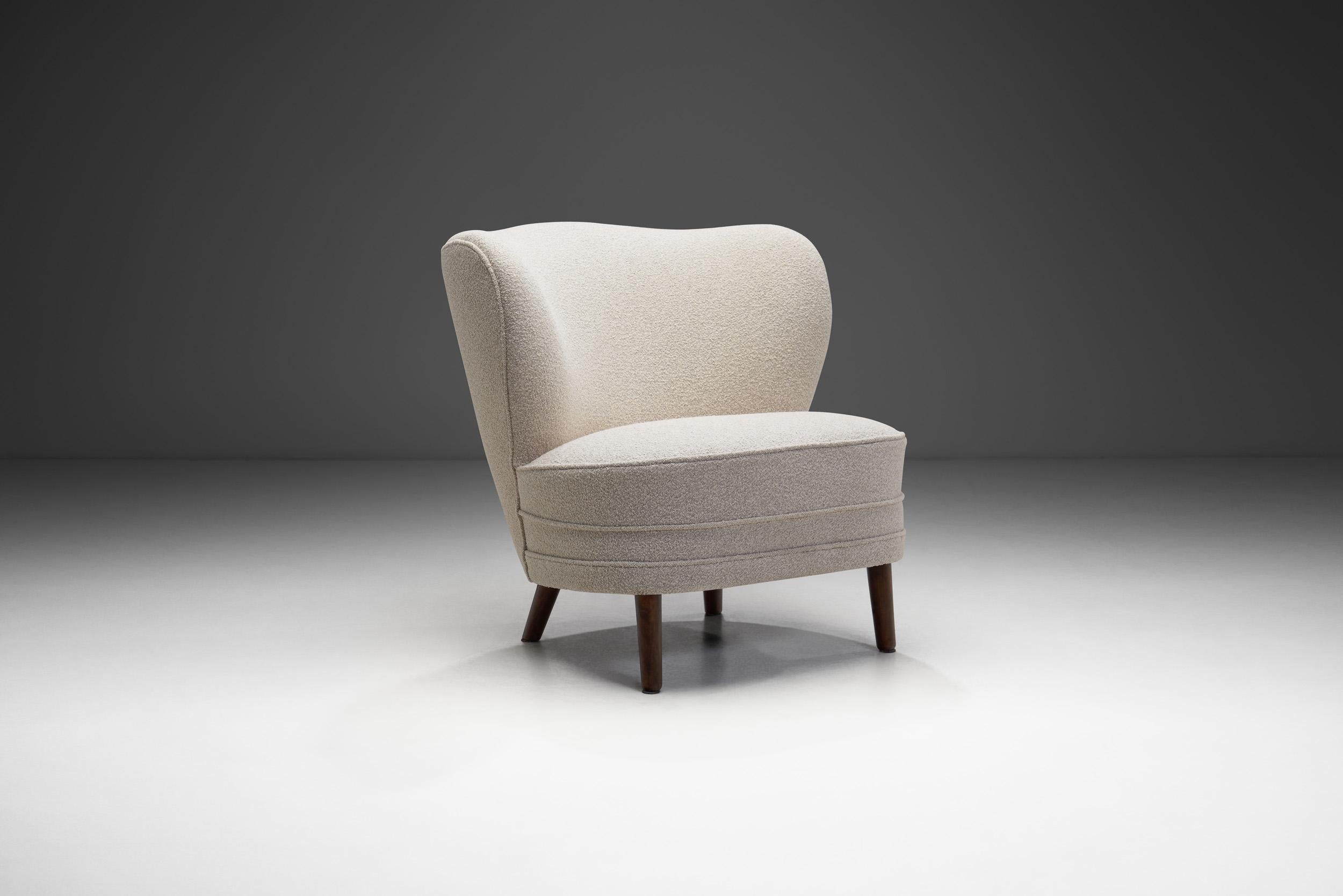 Scandinavian design is a distinctive style that represents a design philosophy guided by functionality, simplicity and clean lines. The maker of this lounge chair not only had a preference for Scandinavian design’s main characteristics and