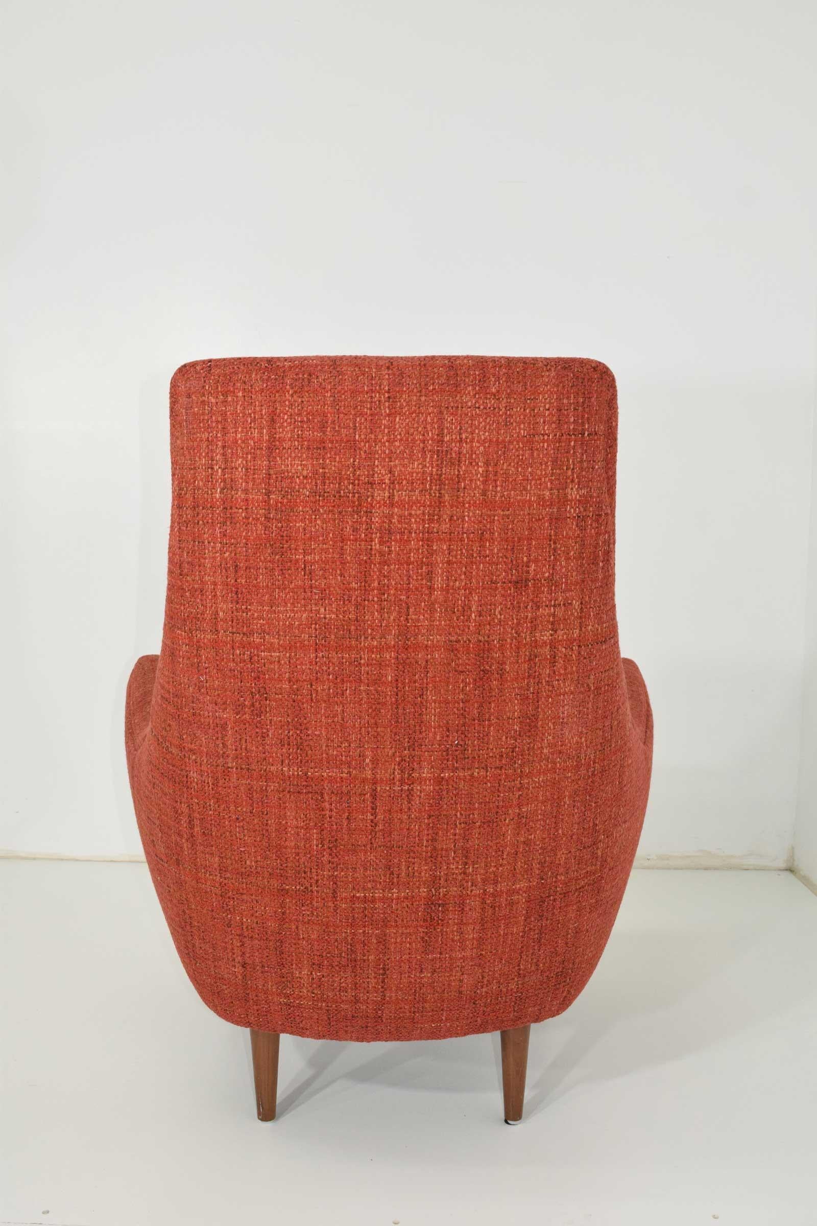 Mid-Century Modern Lounge Chair In Good Condition In Dallas, TX