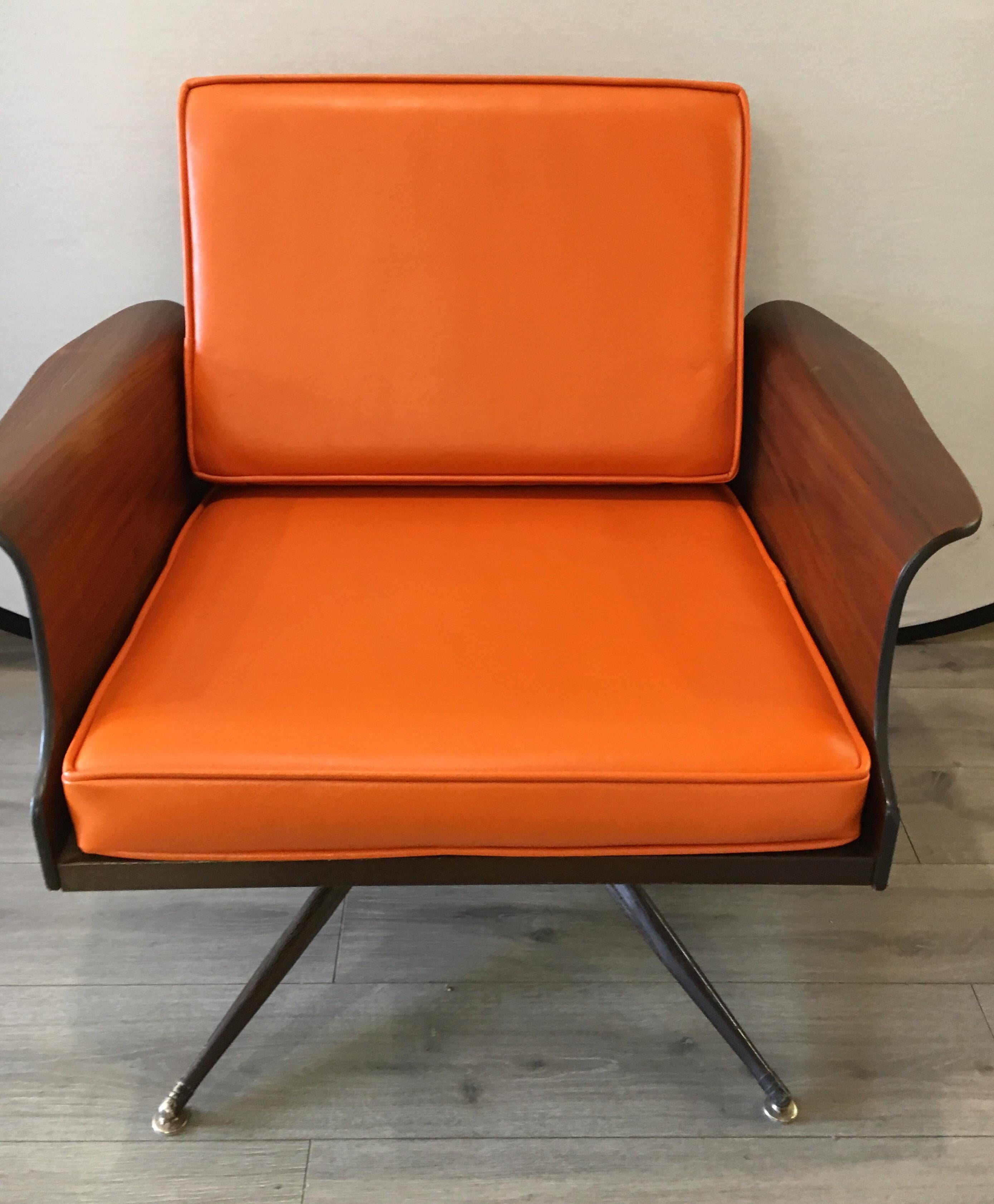 Mid-20th Century Mid-Century Modern Lounge Chair 